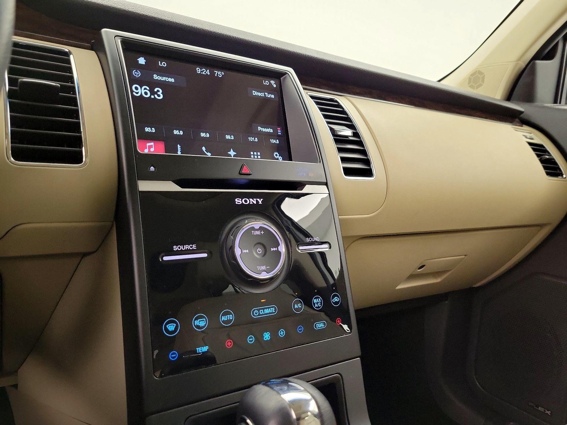 Thumbnail: 2018 Ford Flex - 16