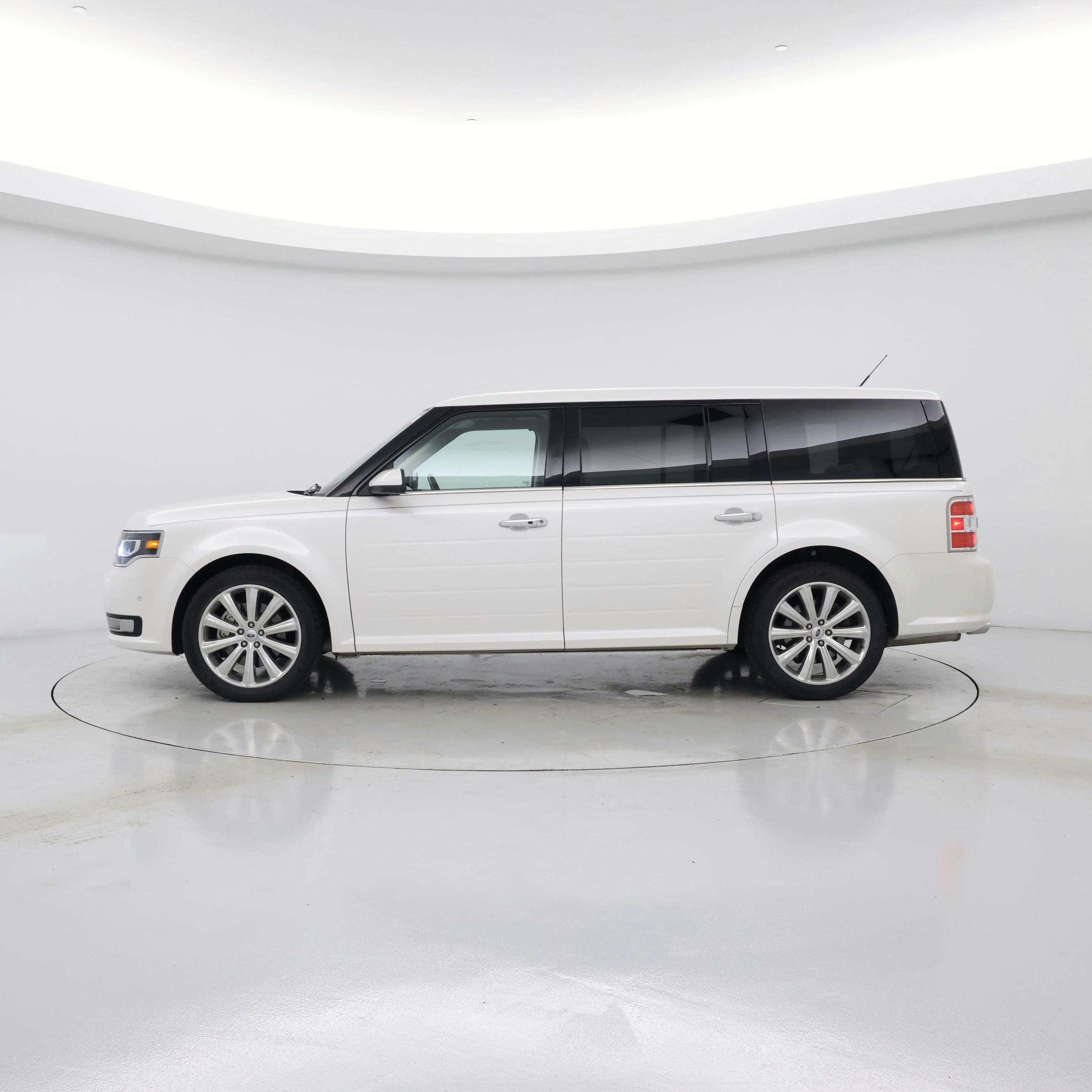 Thumbnail: 2018 Ford Flex - 3