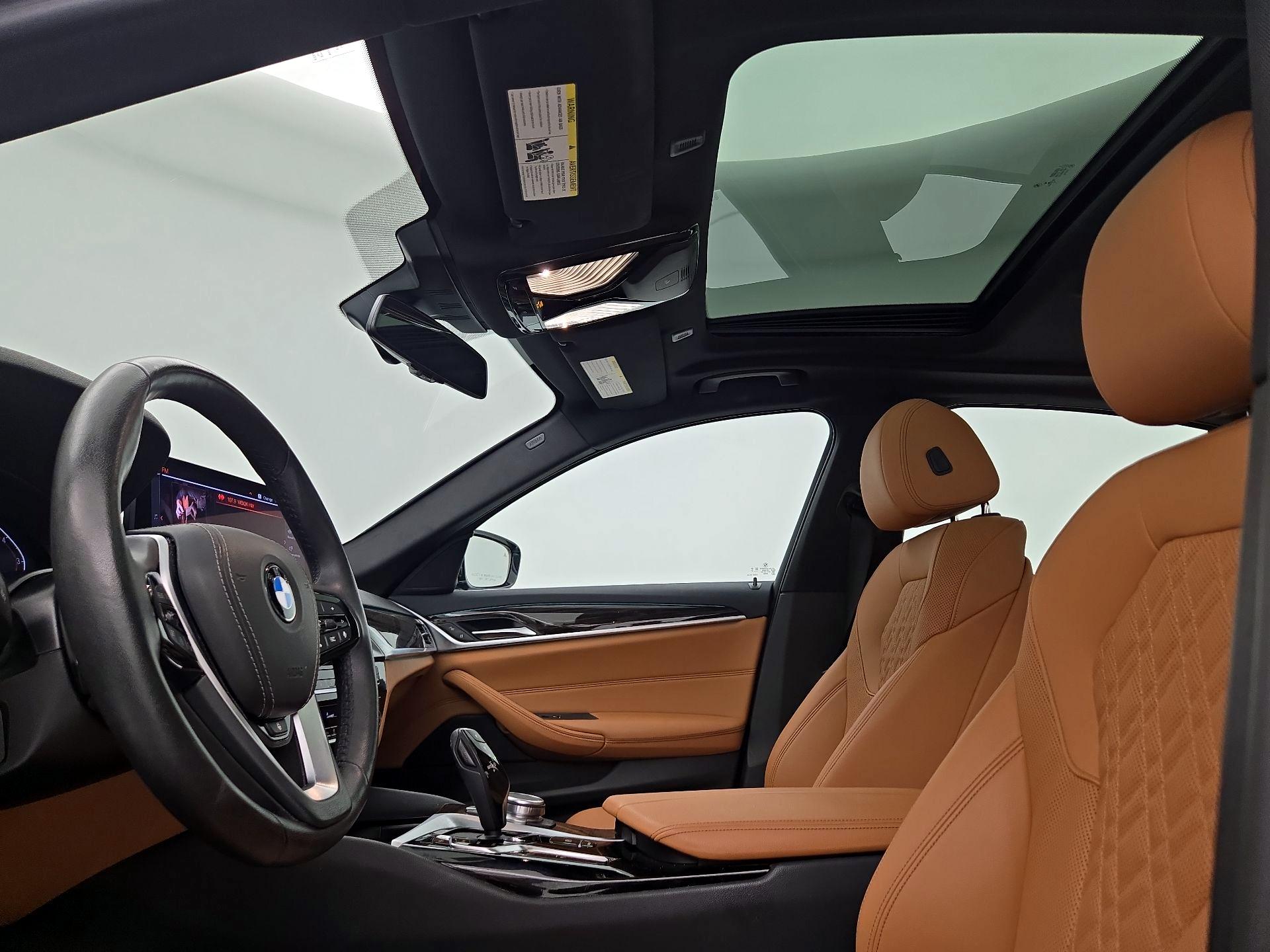 Thumbnail: 2023 BMW 5 Series - 20