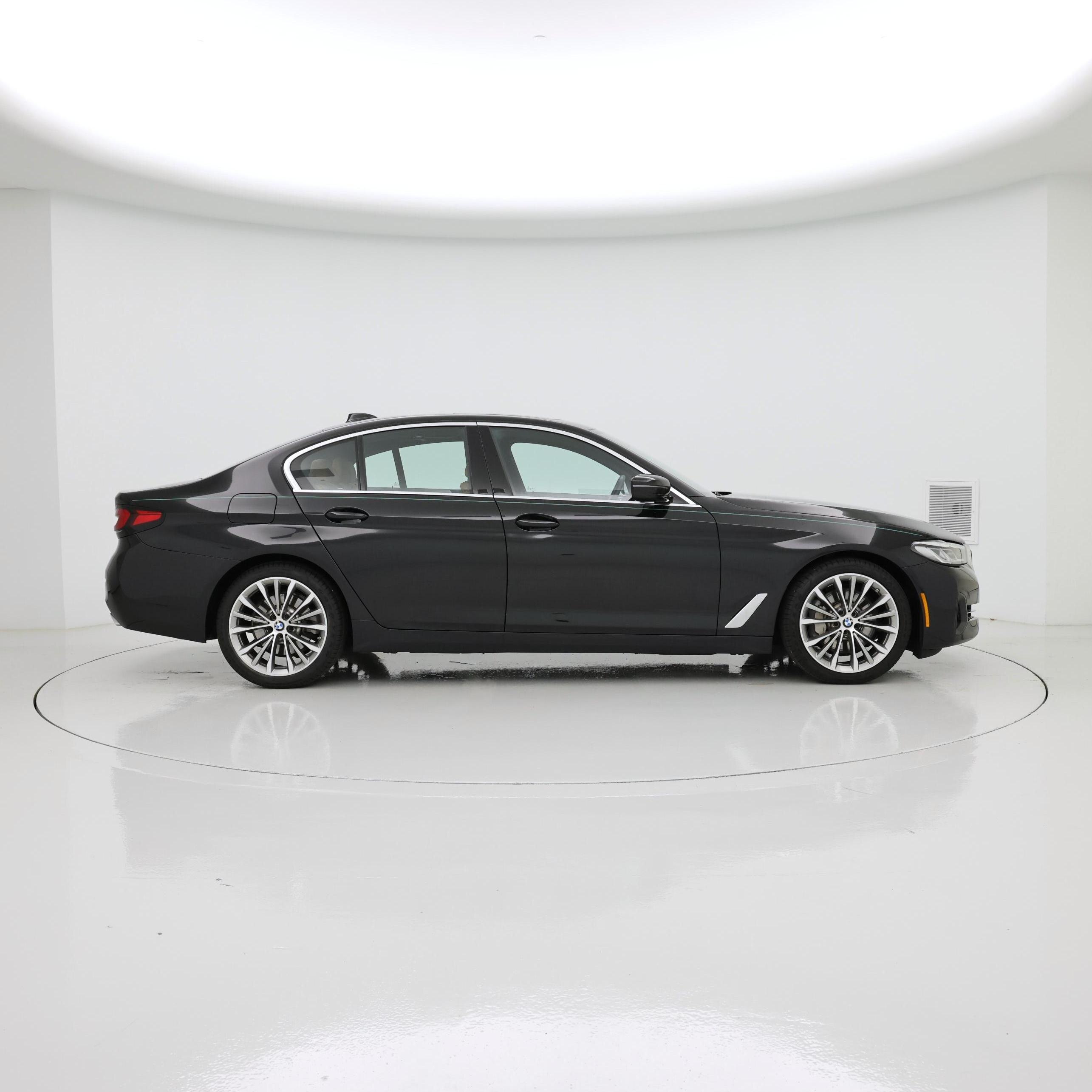 Thumbnail: 2023 BMW 5 Series - 7