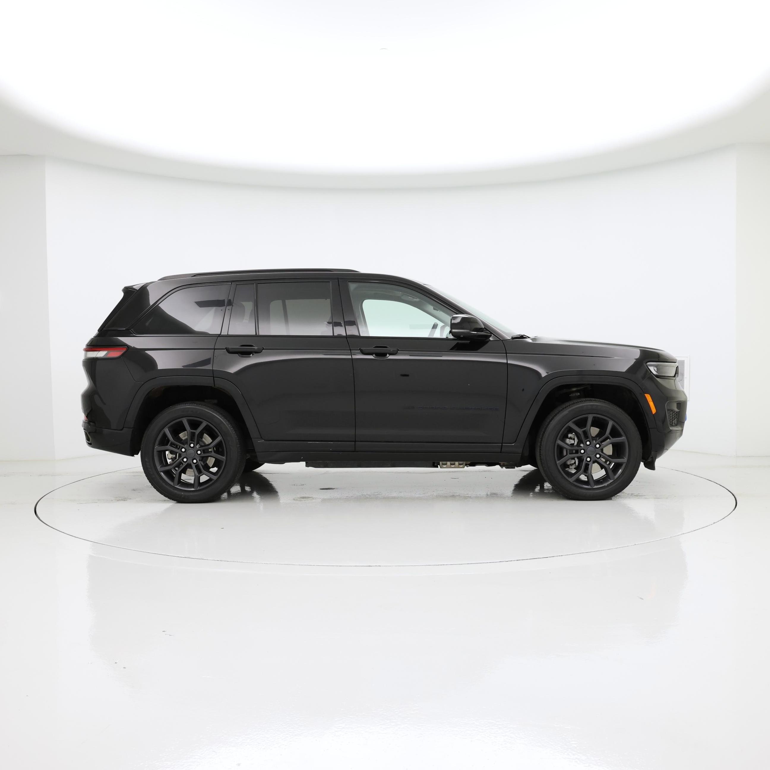 Thumbnail: 2023 Jeep Grand Cherokee - 7