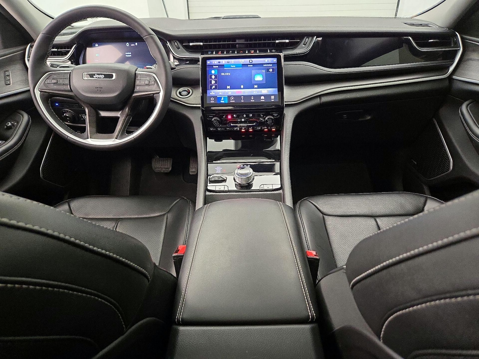 2023 Jeep Grand Cherokee 30th Anniversary 4xe - Photo 10