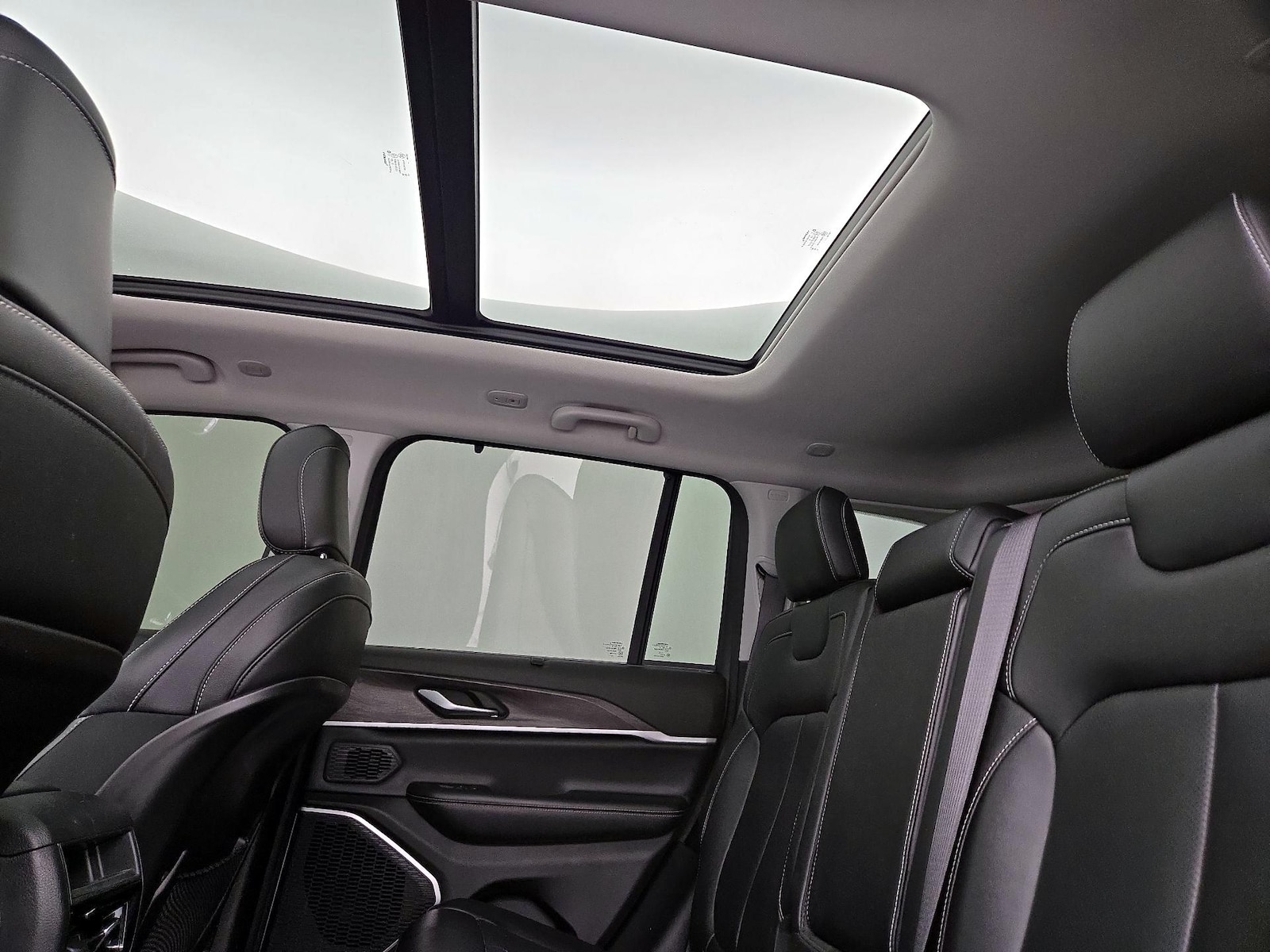 2023 Jeep Grand Cherokee 30th Anniversary 4xe - Photo 26