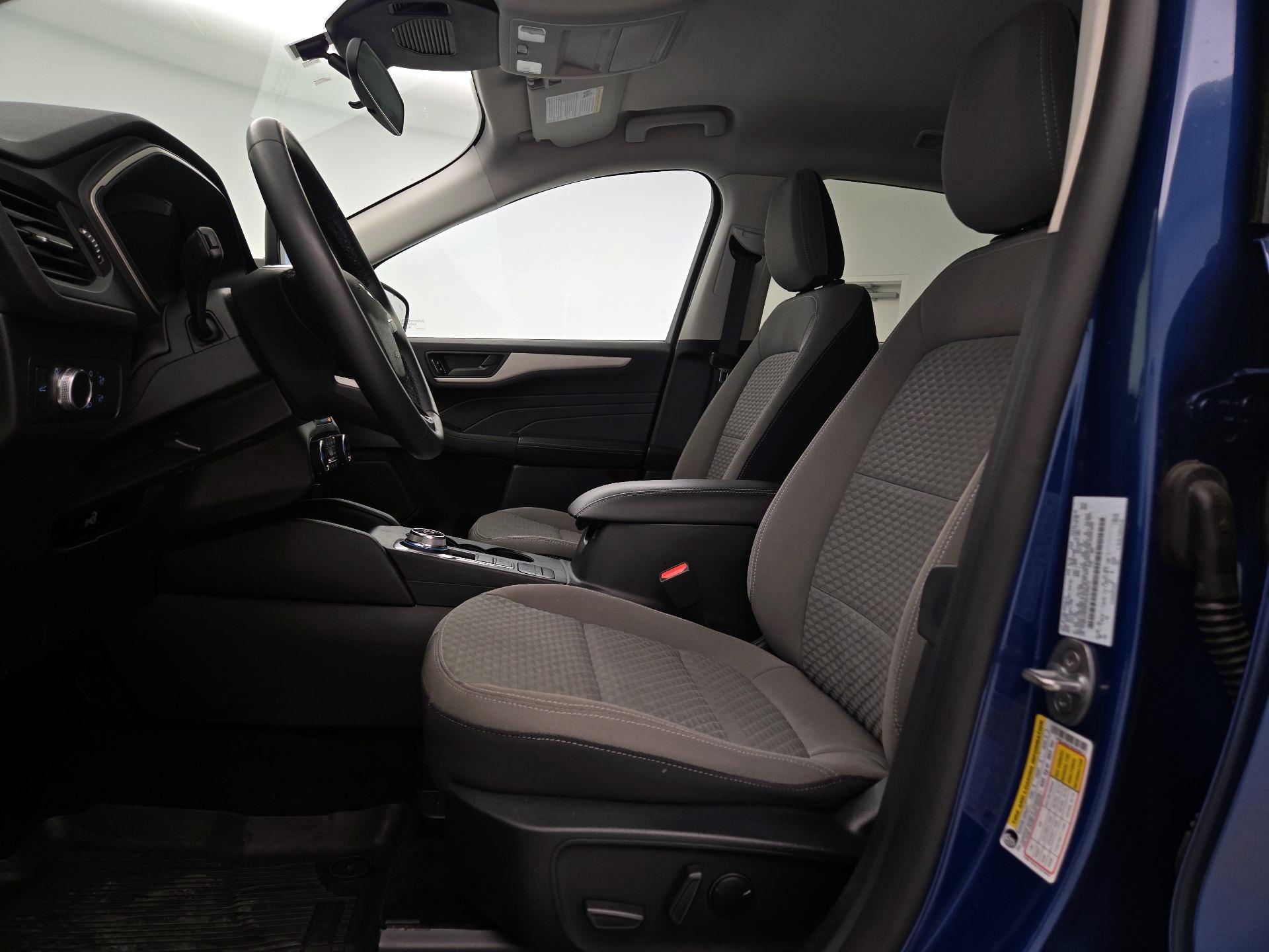 Thumbnail: 2022 Ford Escape - 11