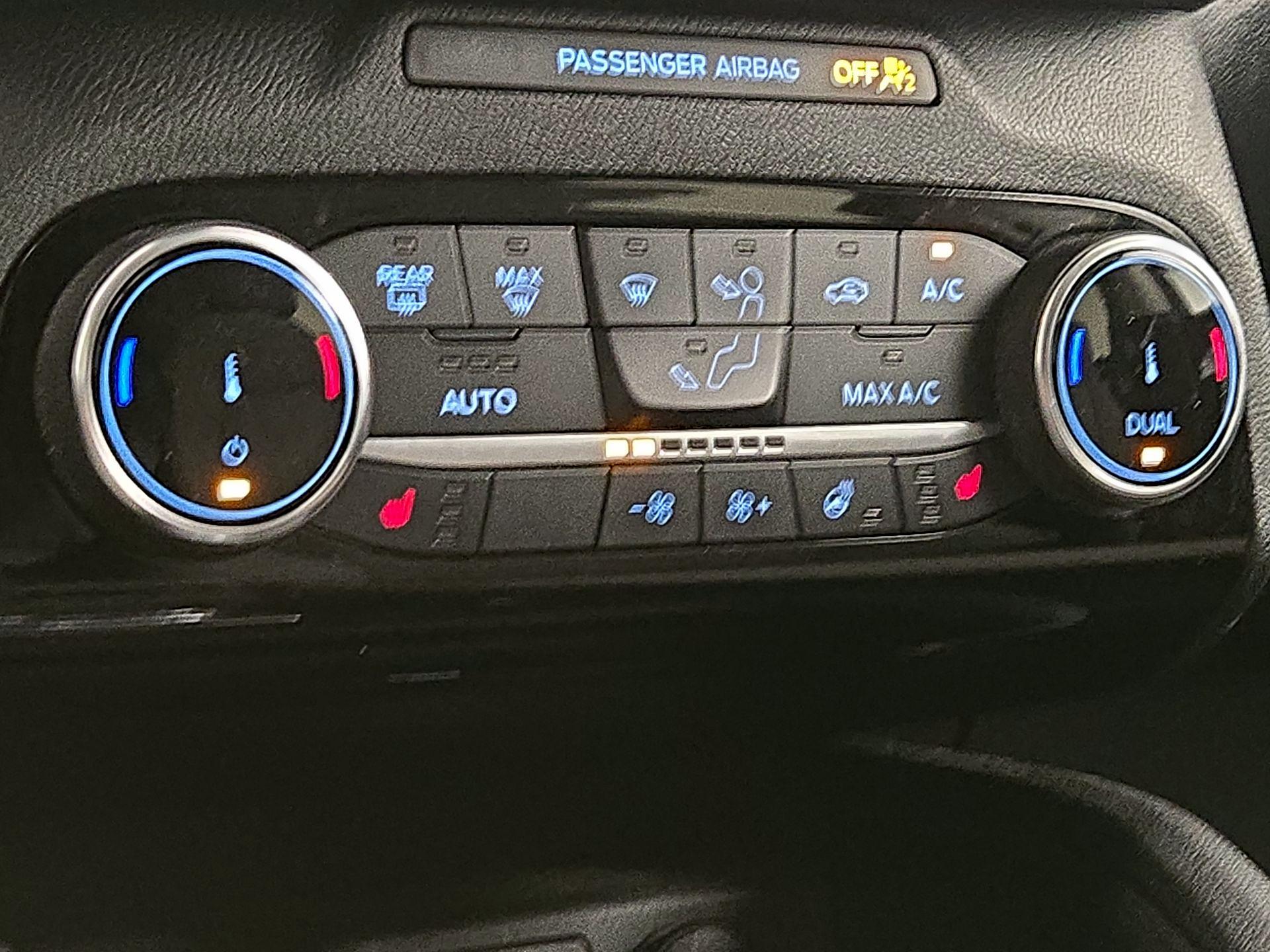 Thumbnail: 2022 Ford Escape - 16