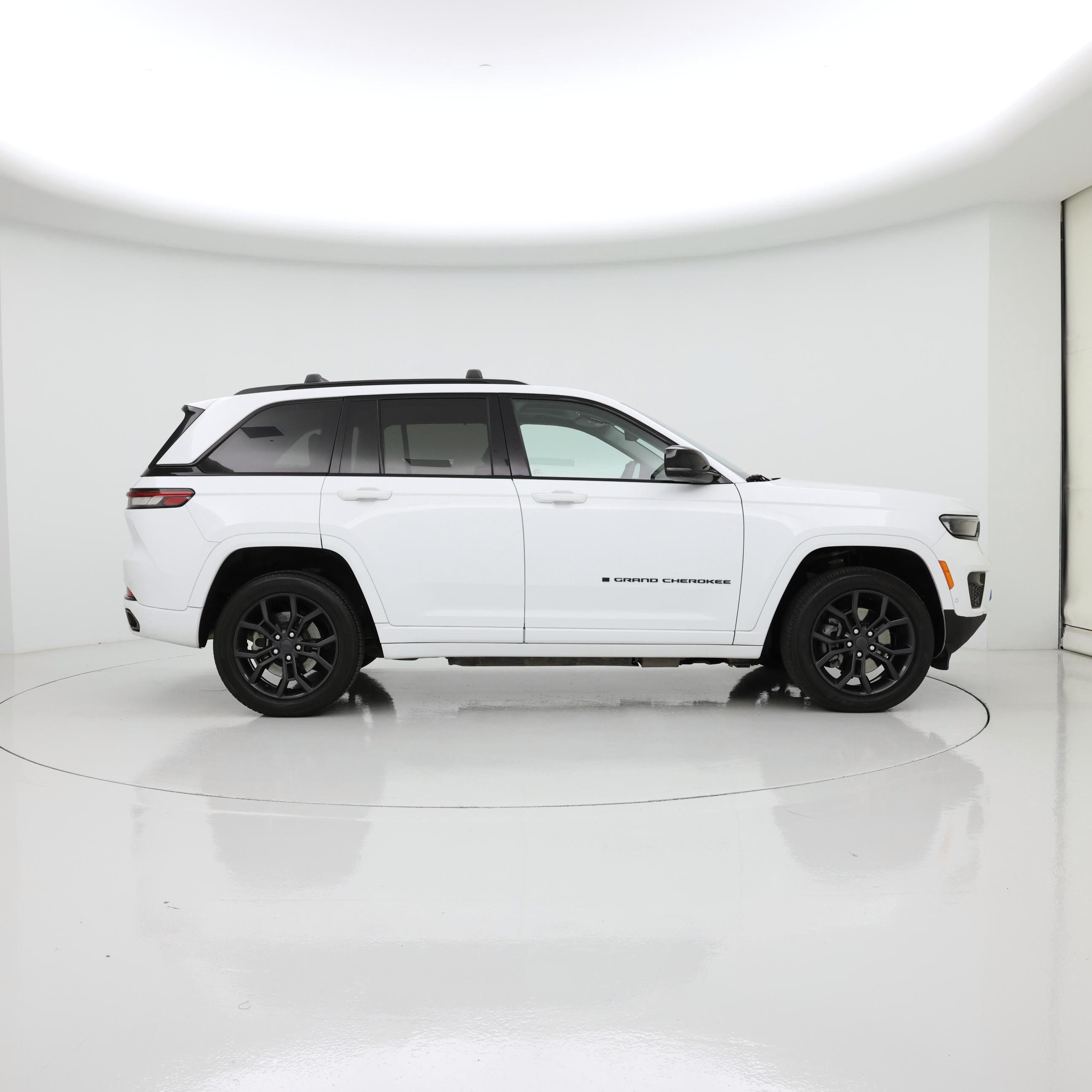 Thumbnail: 2023 Jeep Grand Cherokee - 7