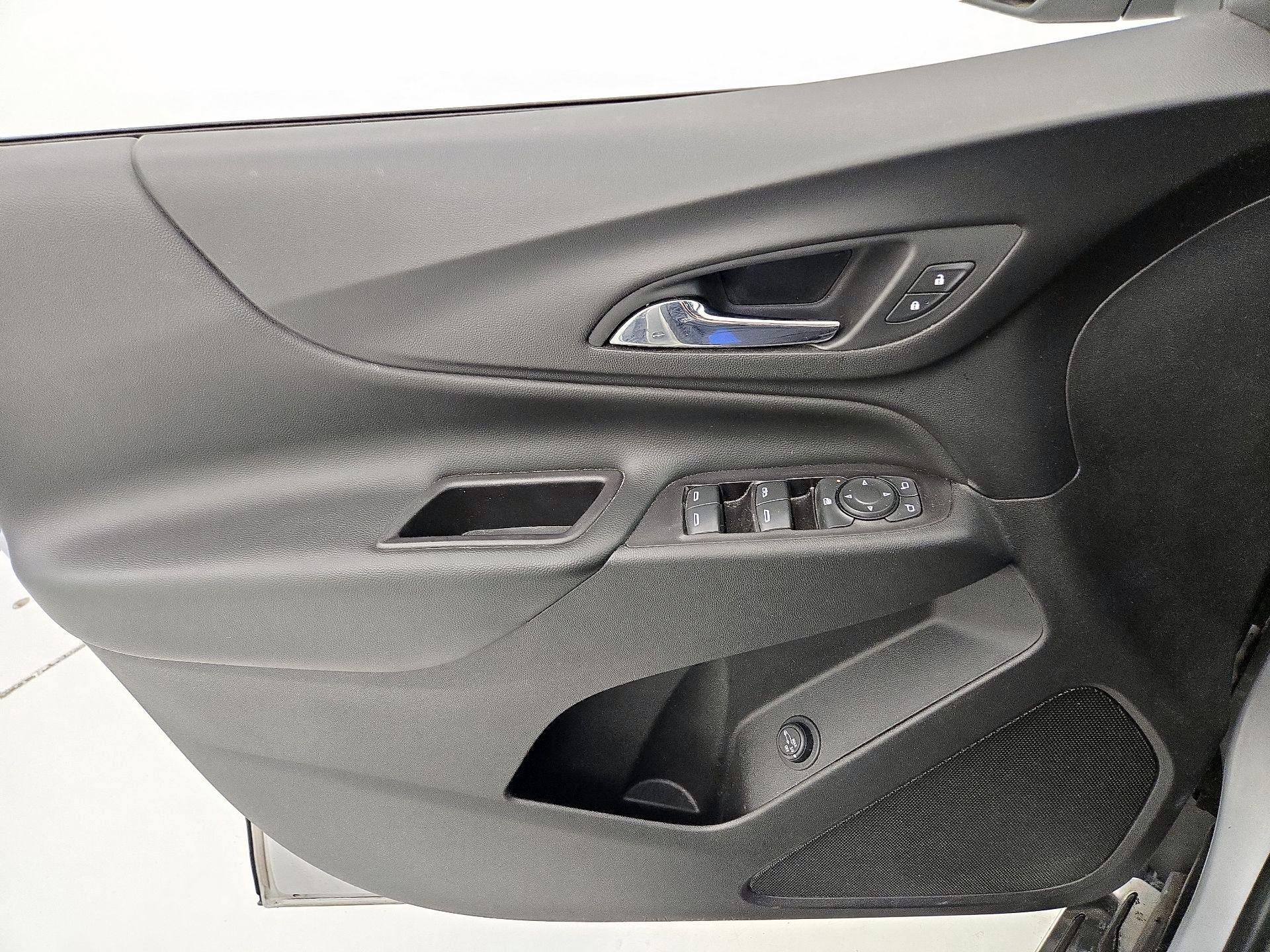 Thumbnail: 2020 Chevrolet Equinox - 12
