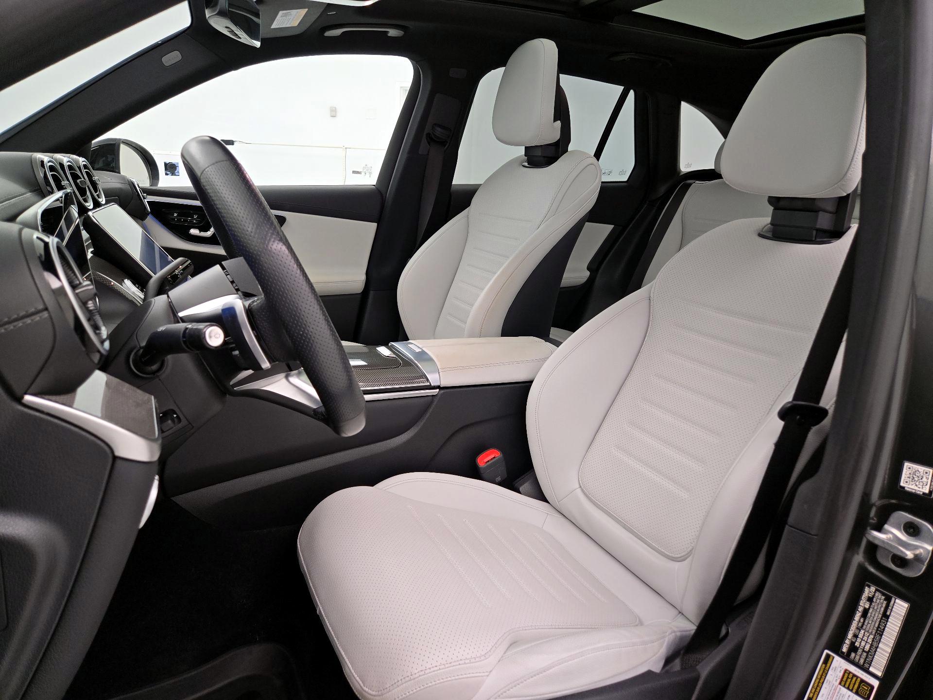 Thumbnail: 2024 Mercedes-Benz GLC - 11