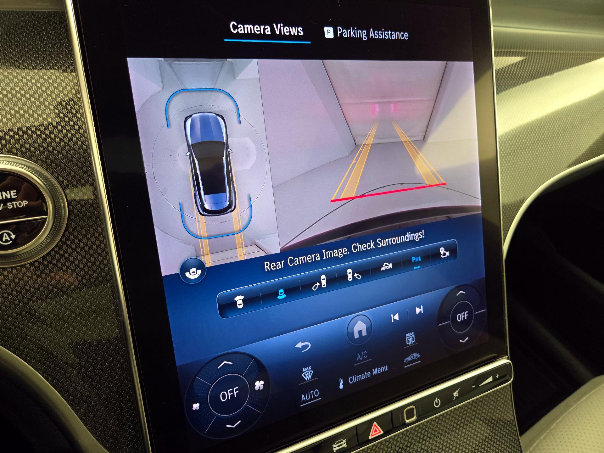 Thumbnail: 2024 Mercedes-Benz GLC - 15