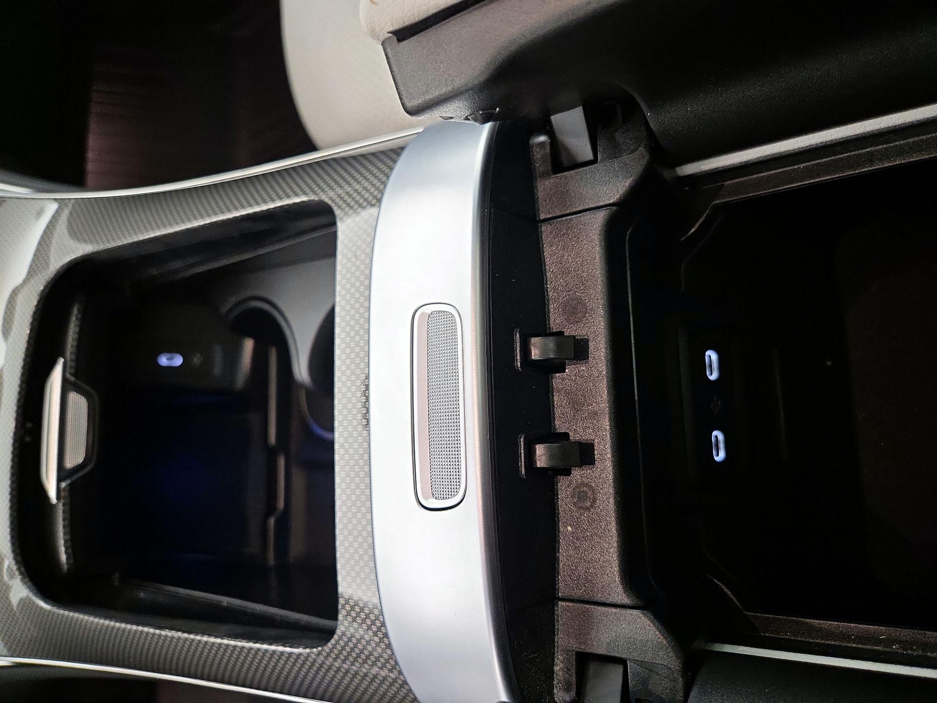 Thumbnail: 2024 Mercedes-Benz GLC - 19