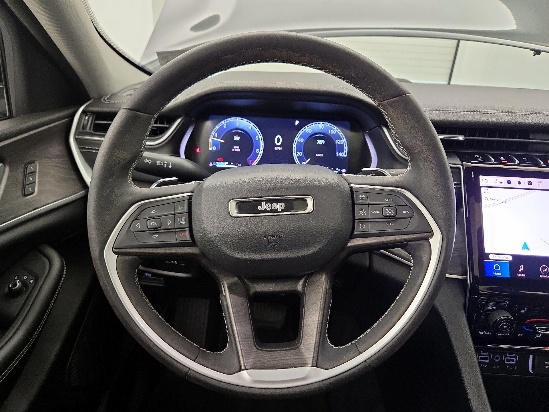 Thumbnail: 2023 Jeep Grand Cherokee - 10