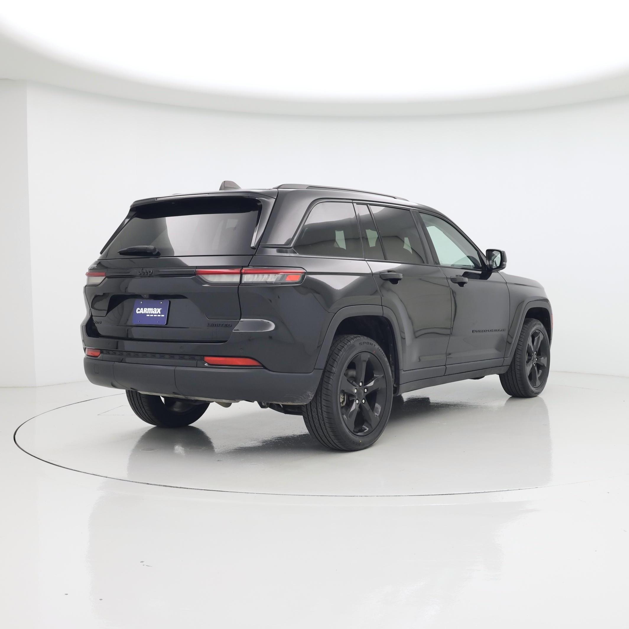 Thumbnail: 2023 Jeep Grand Cherokee - 8