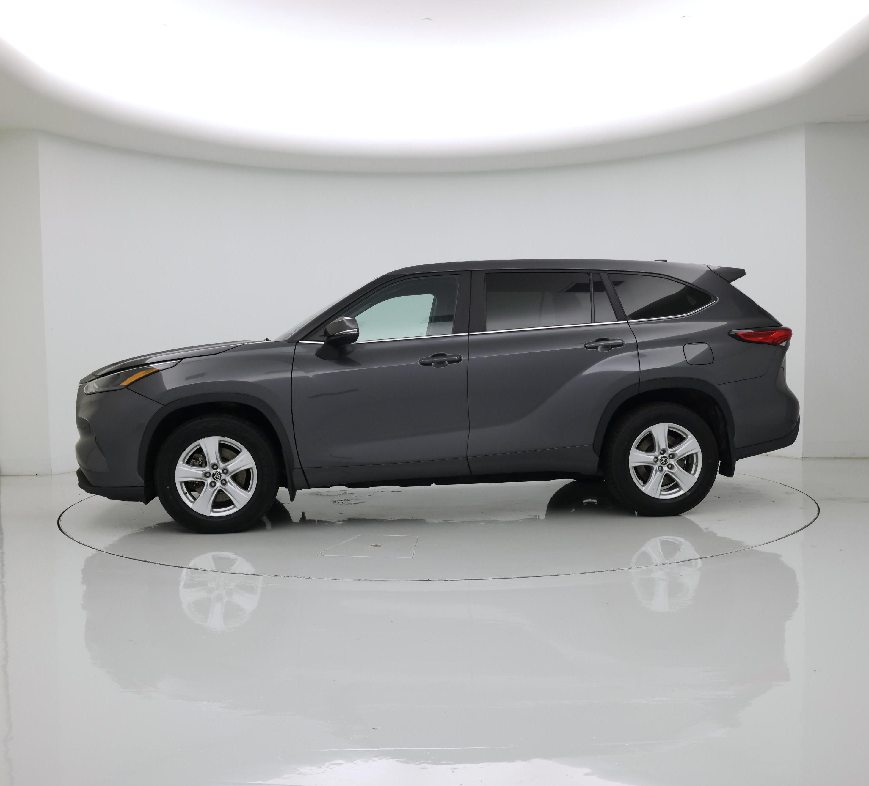 Thumbnail: 2023 Toyota Highlander - 3