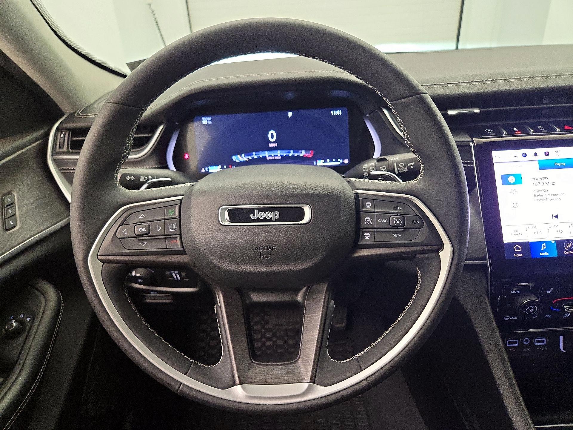 Thumbnail: 2023 Jeep Grand Cherokee - 10