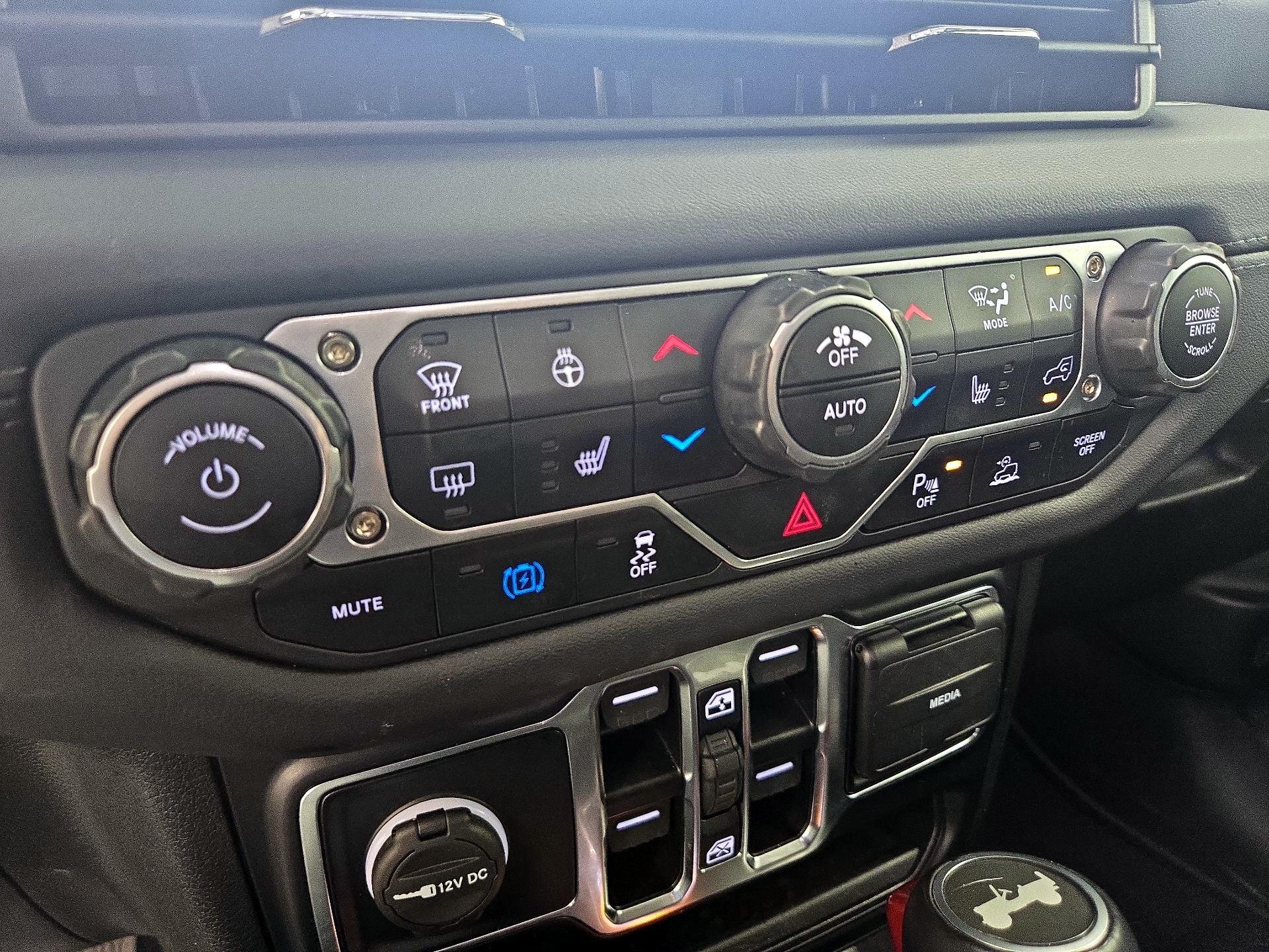 Thumbnail: 2024 Jeep Wrangler - 17