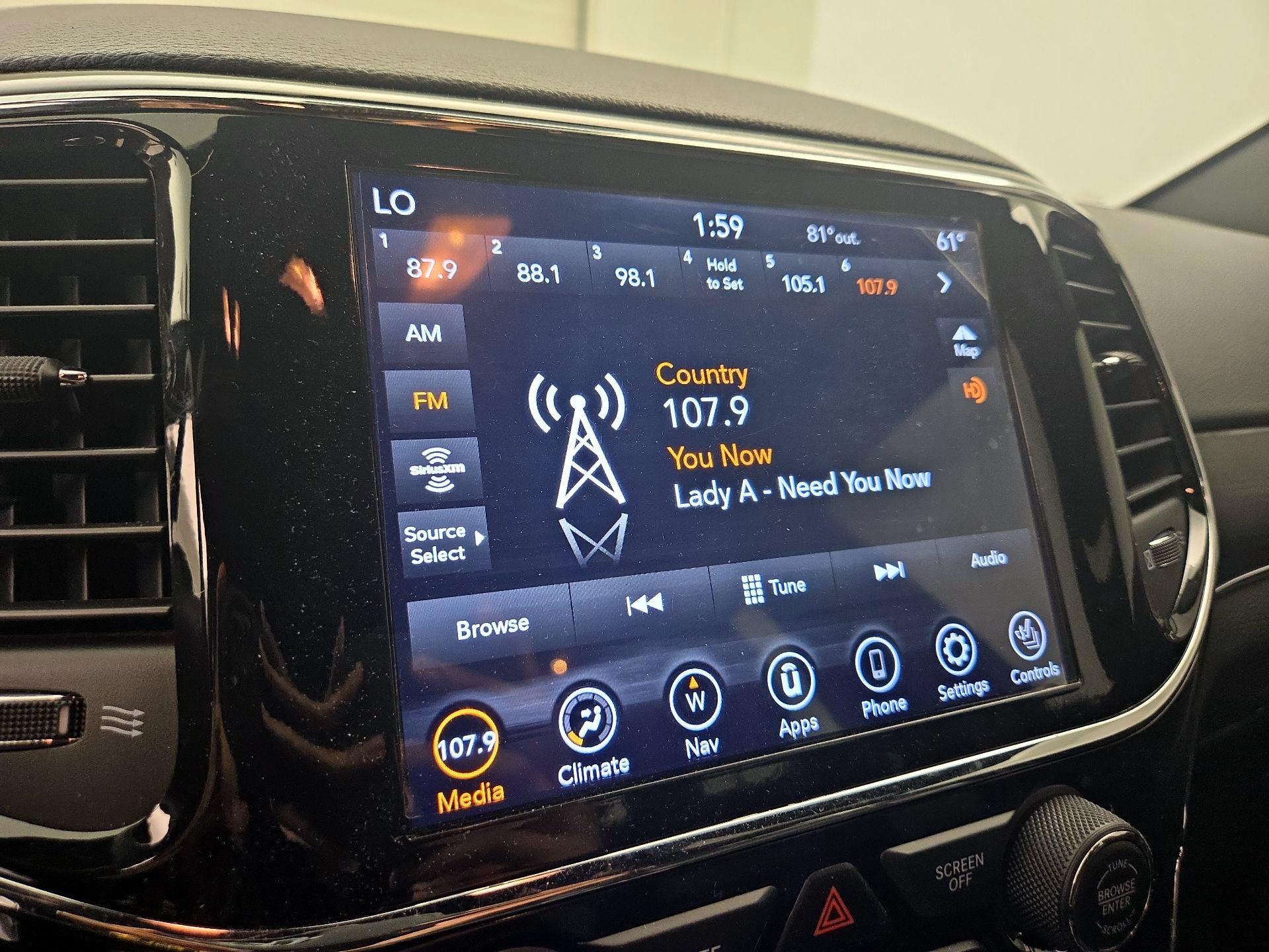 Thumbnail: 2021 Jeep Grand Cherokee - 16