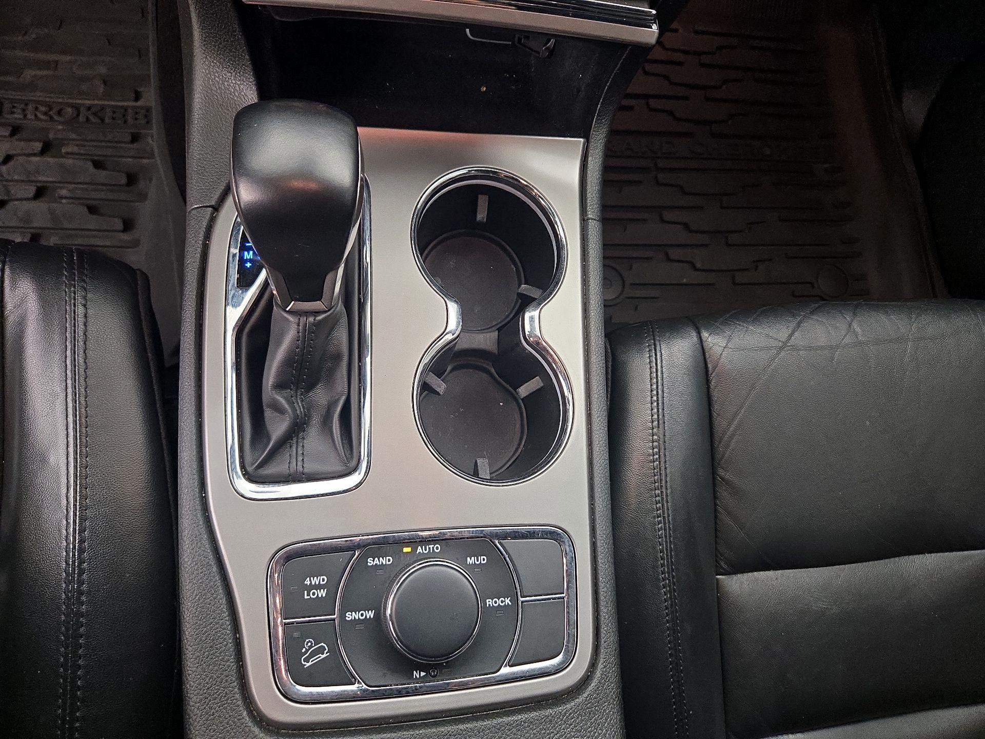 Thumbnail: 2021 Jeep Grand Cherokee - 18