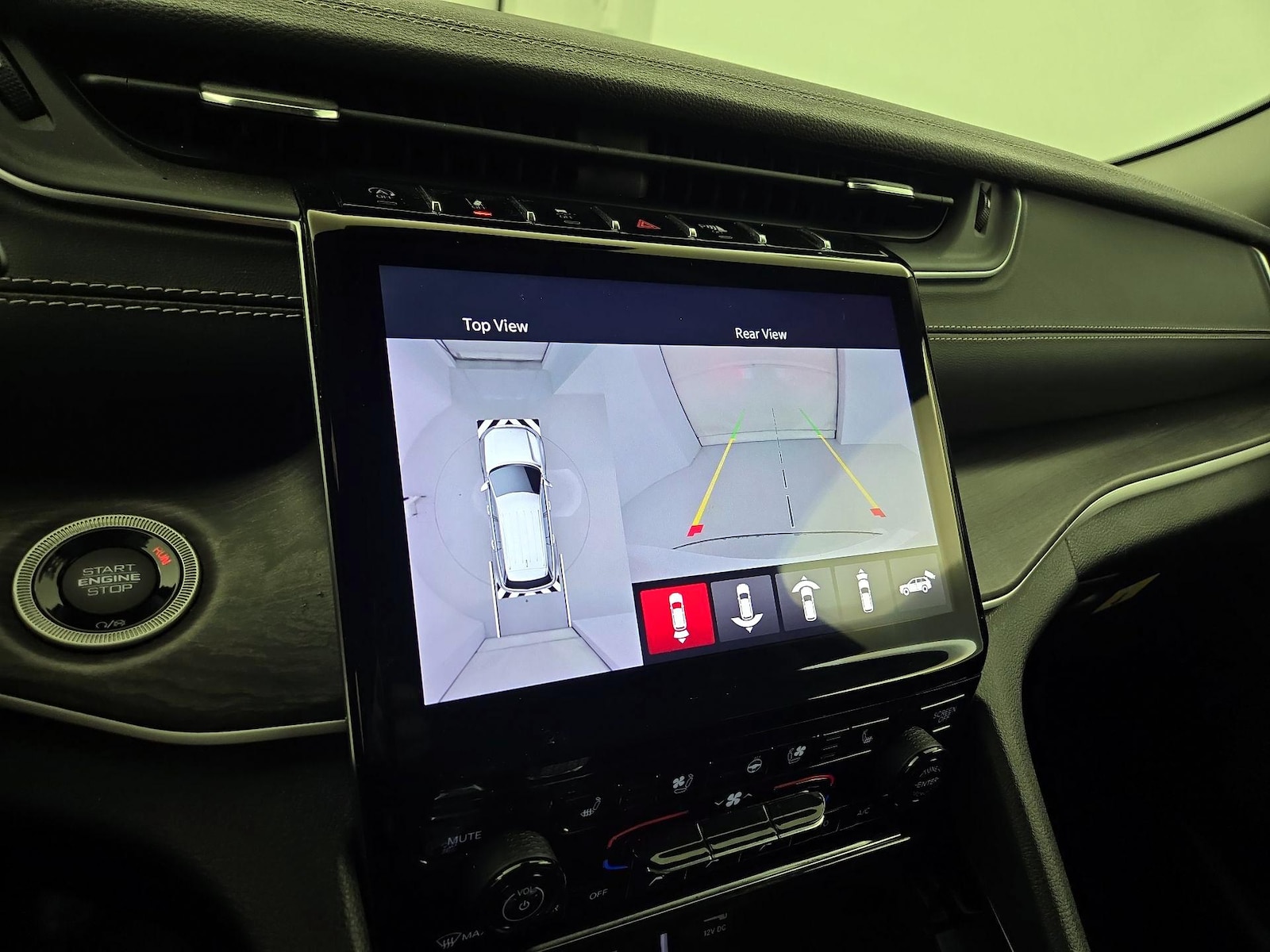 2023 Jeep Grand Cherokee Limited - Photo 16