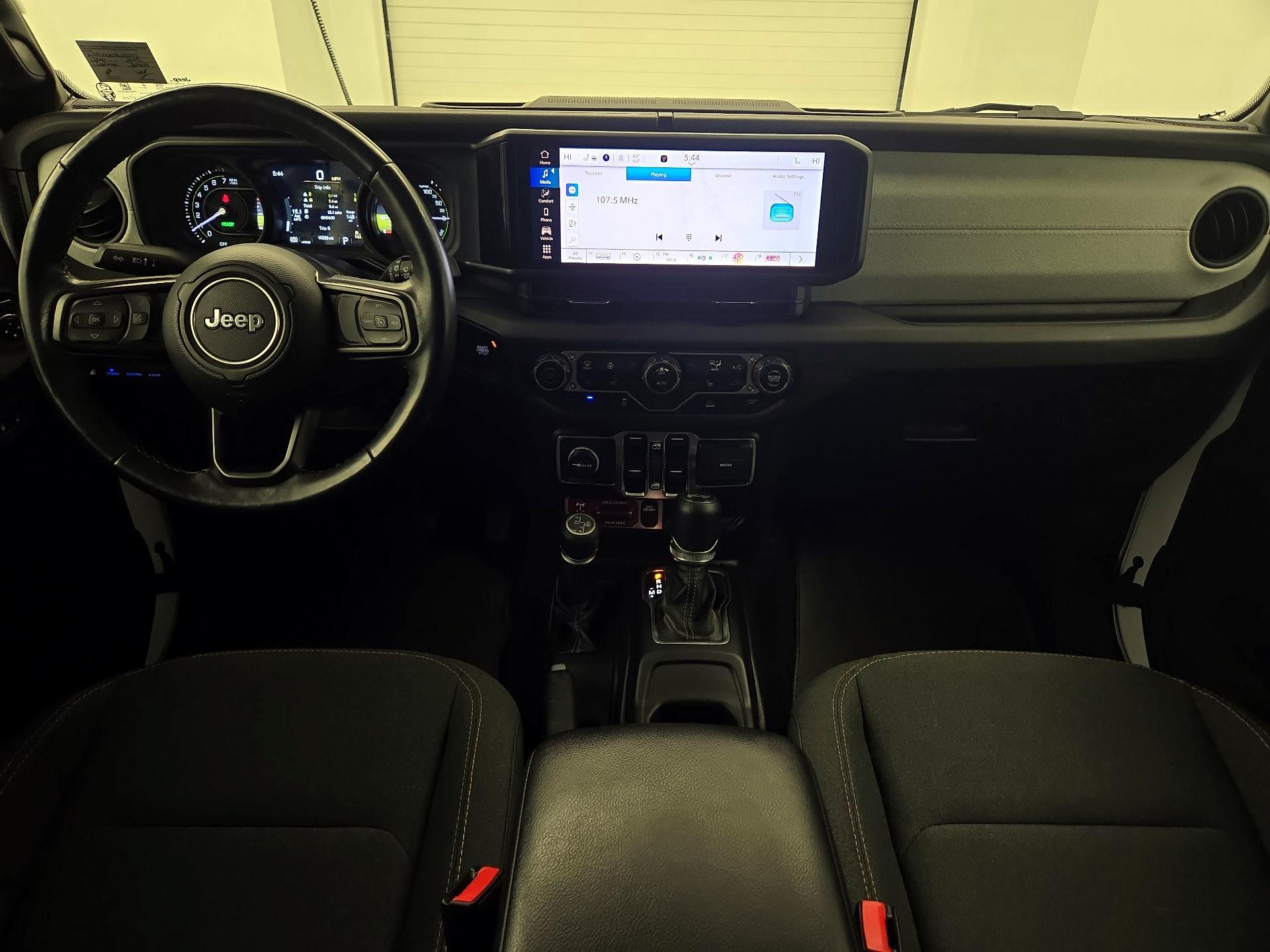 Thumbnail: 2024 Jeep Wrangler - 9