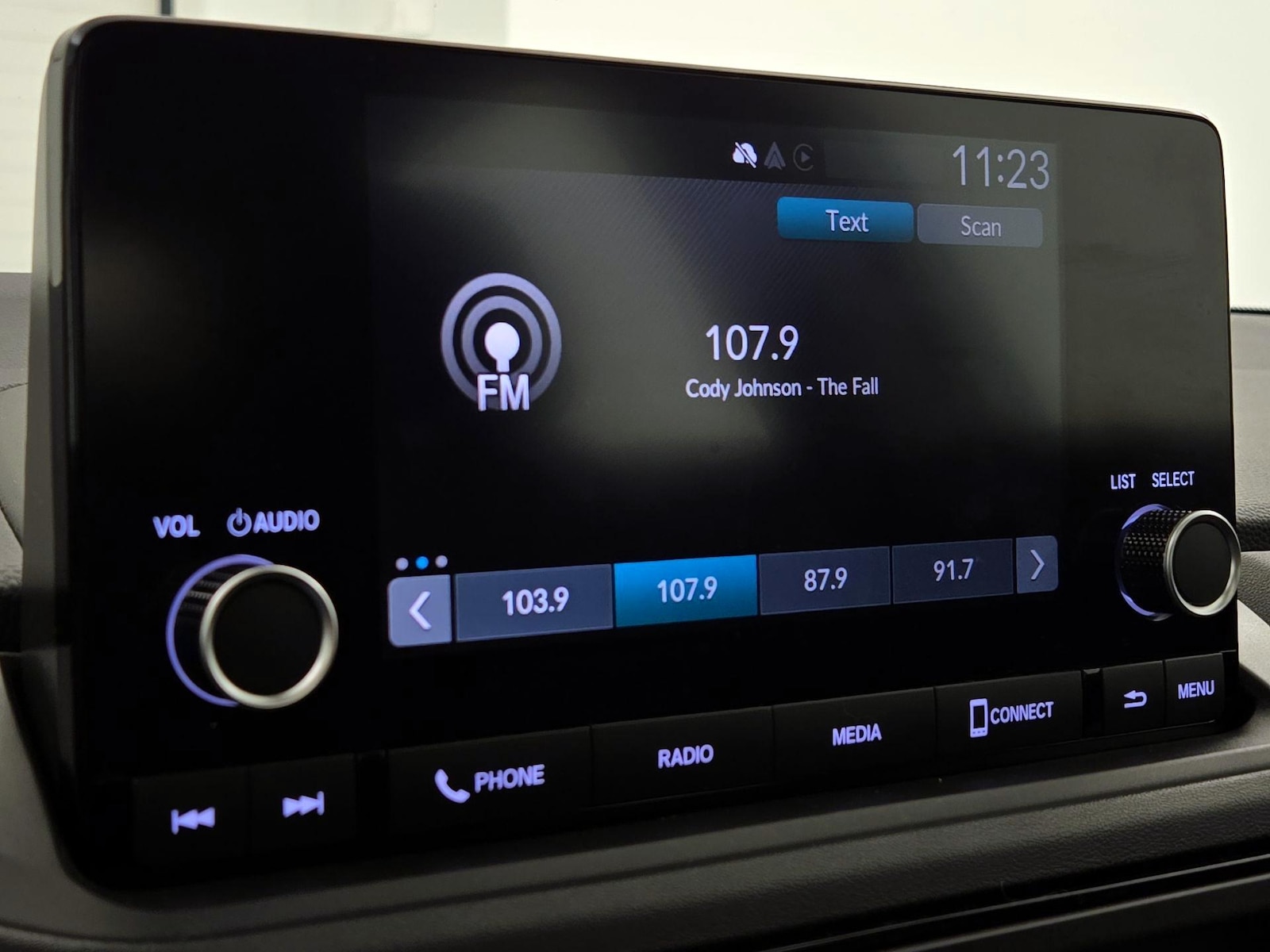 2023 Honda Accord EX - Photo 15
