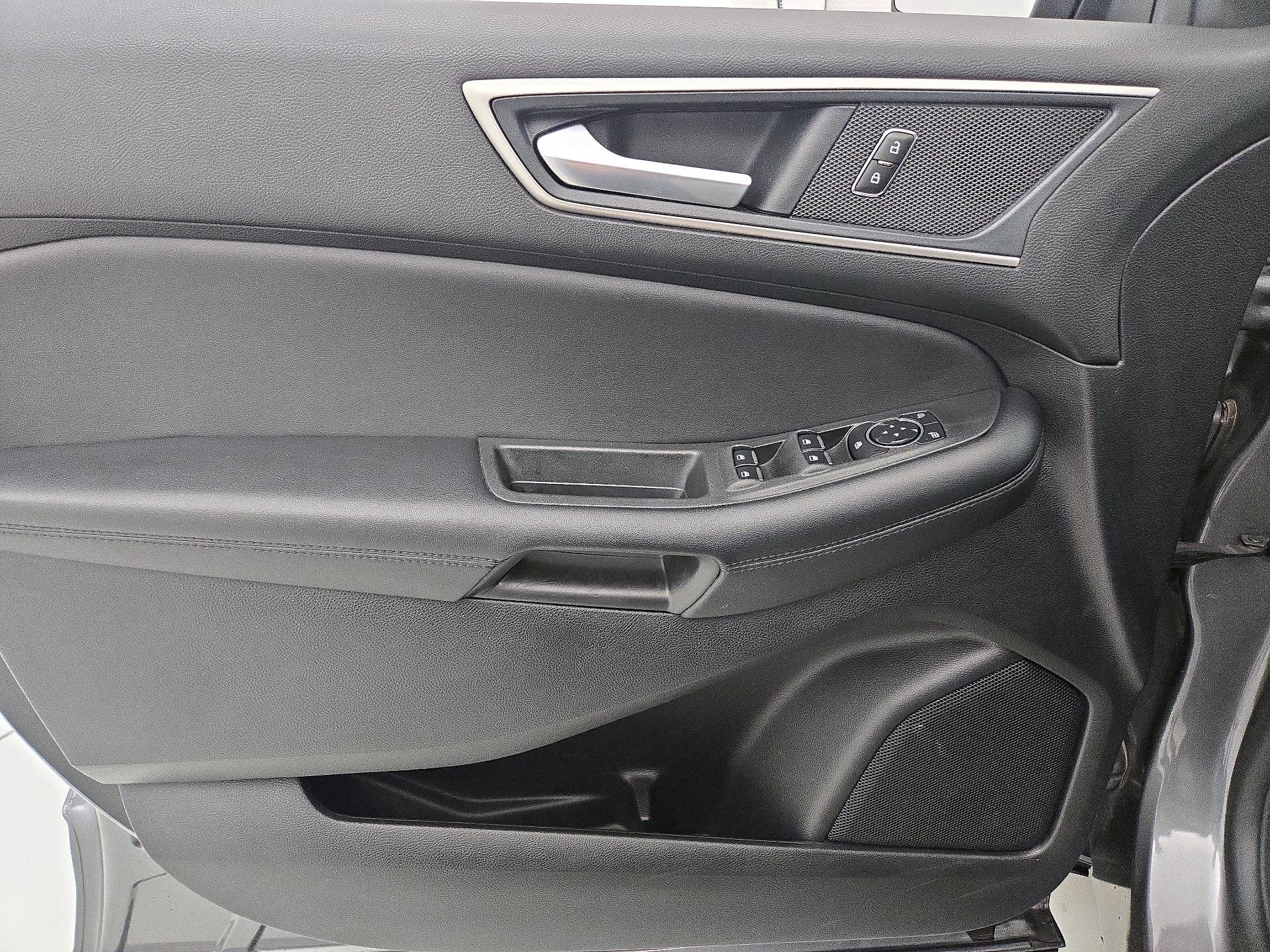 Thumbnail: 2023 Ford Edge - 12