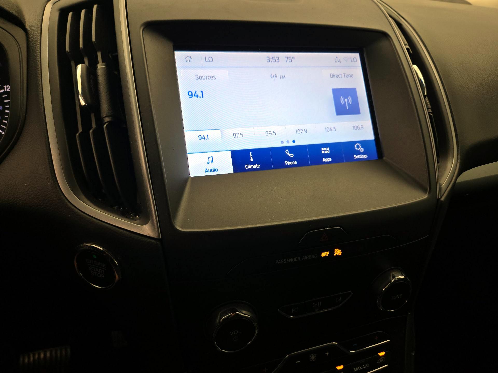 Thumbnail: 2020 Ford Edge - 15