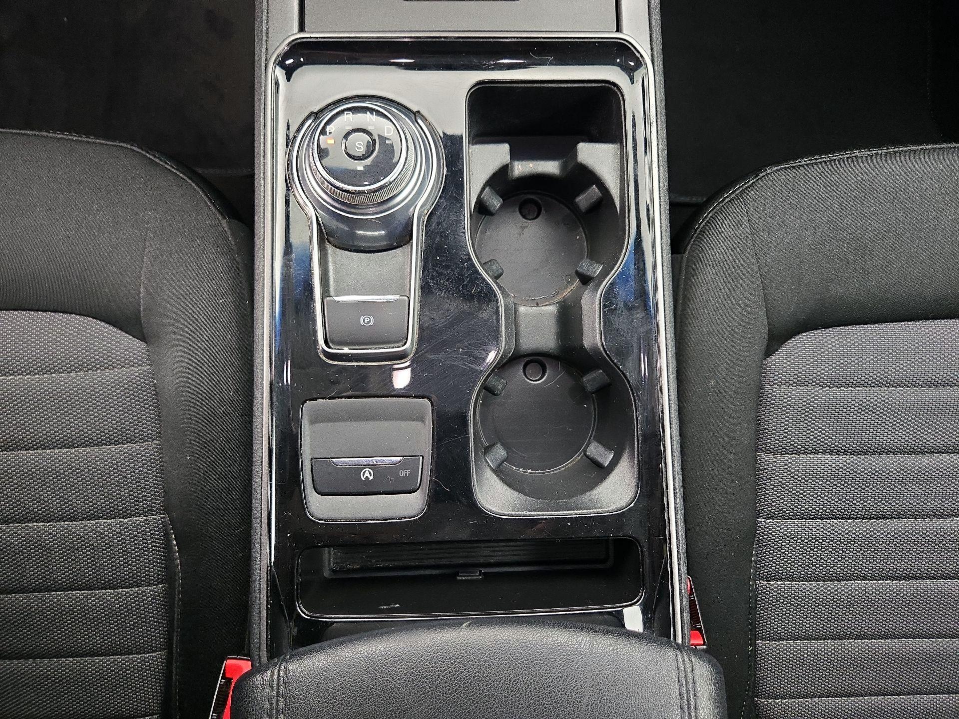 Thumbnail: 2020 Ford Edge - 17