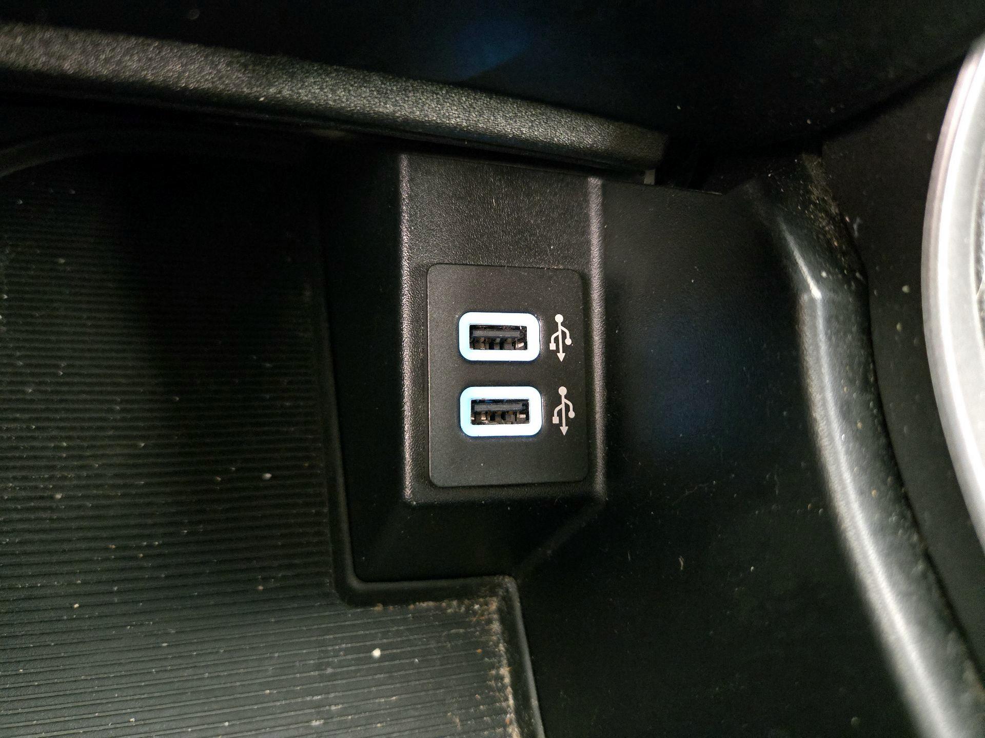 Thumbnail: 2020 Ford Edge - 18