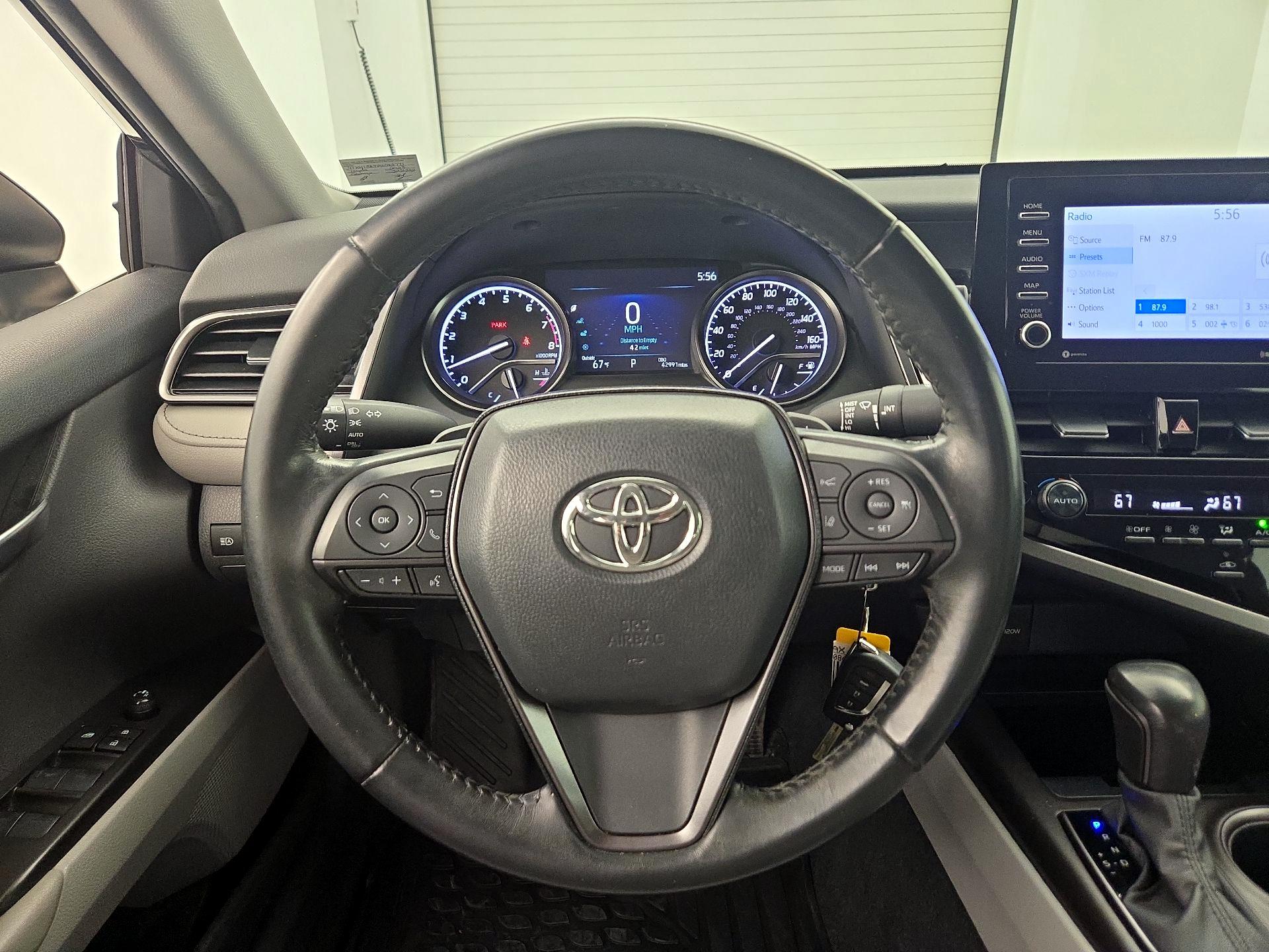 Thumbnail: 2023 Toyota Camry - 10