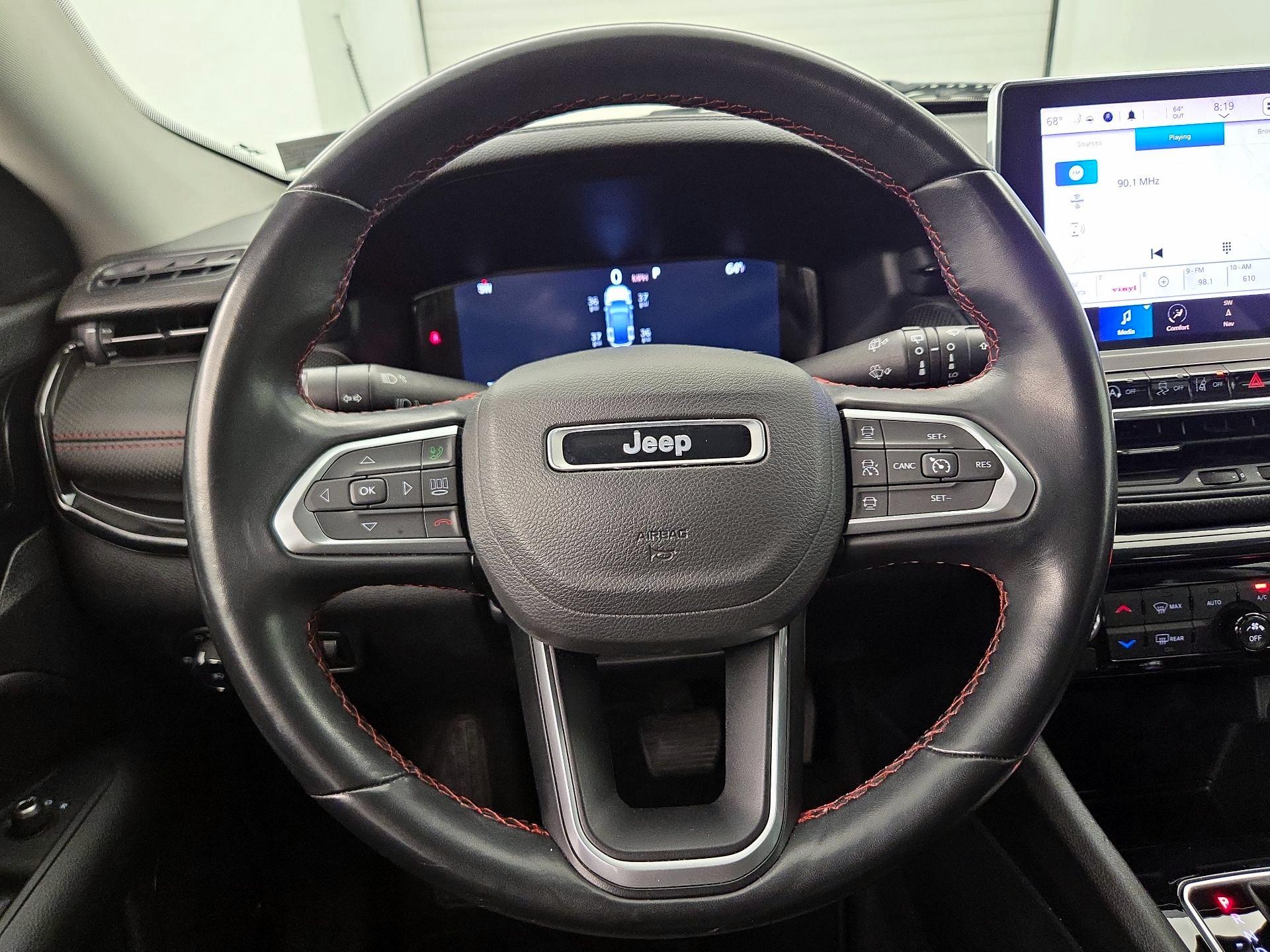 Thumbnail: 2022 Jeep Compass - 10