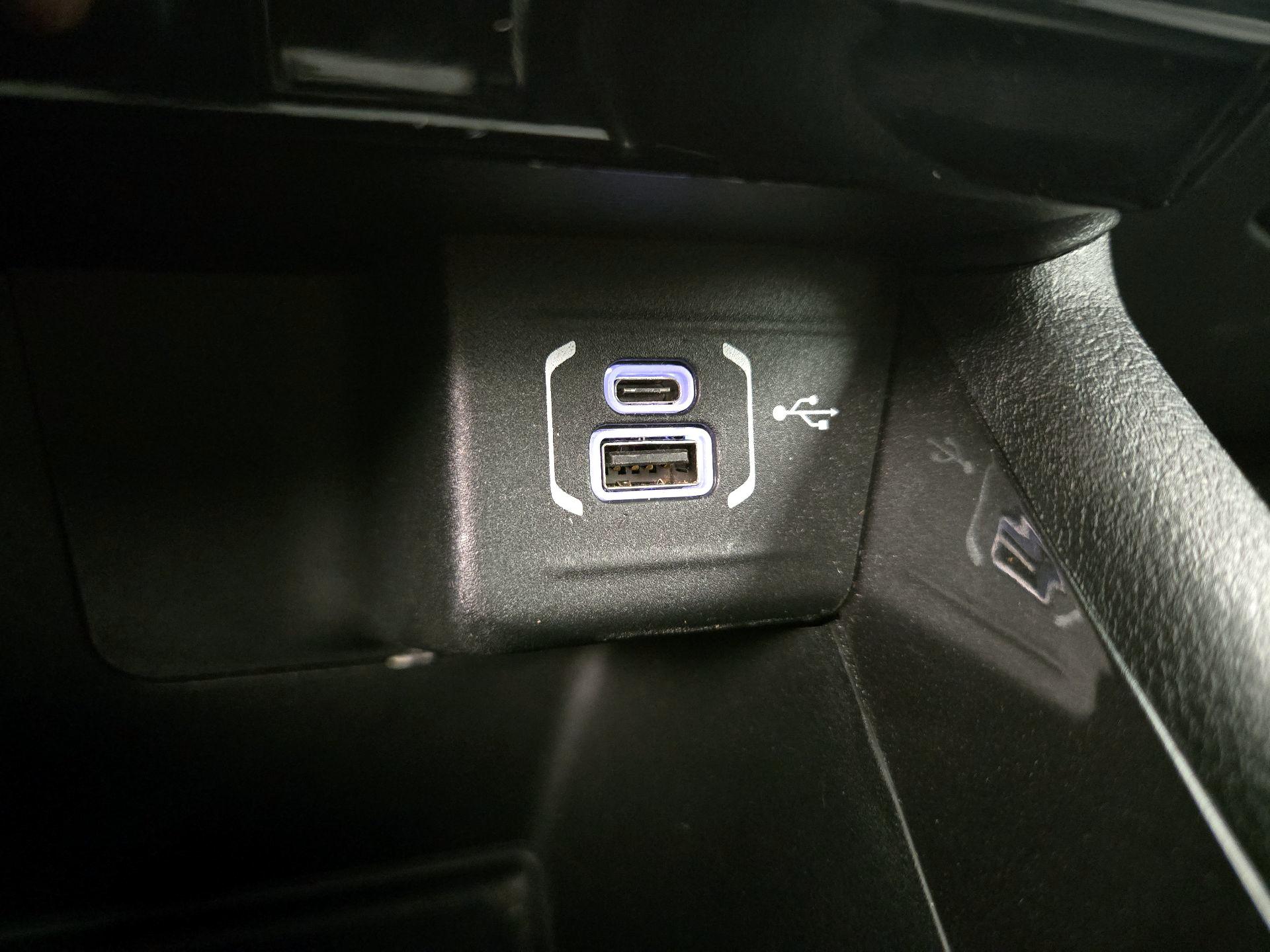 Thumbnail: 2022 Jeep Compass - 18