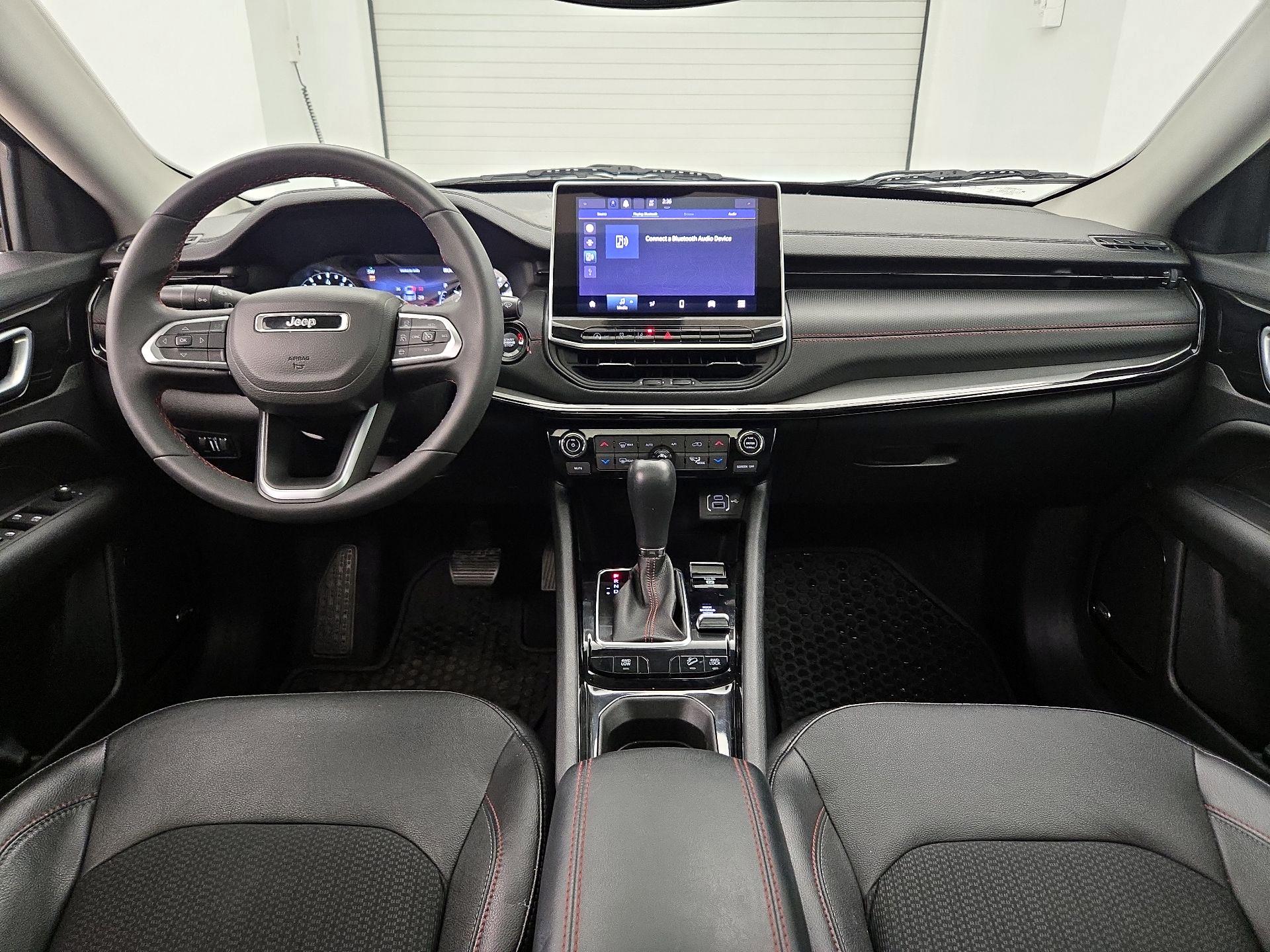 Thumbnail: 2022 Jeep Compass - 9