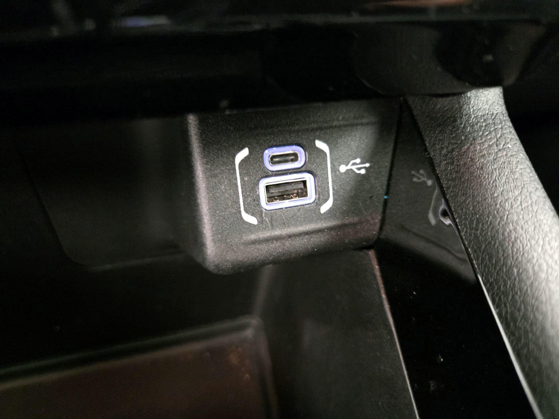 Thumbnail: 2022 Jeep Compass - 18