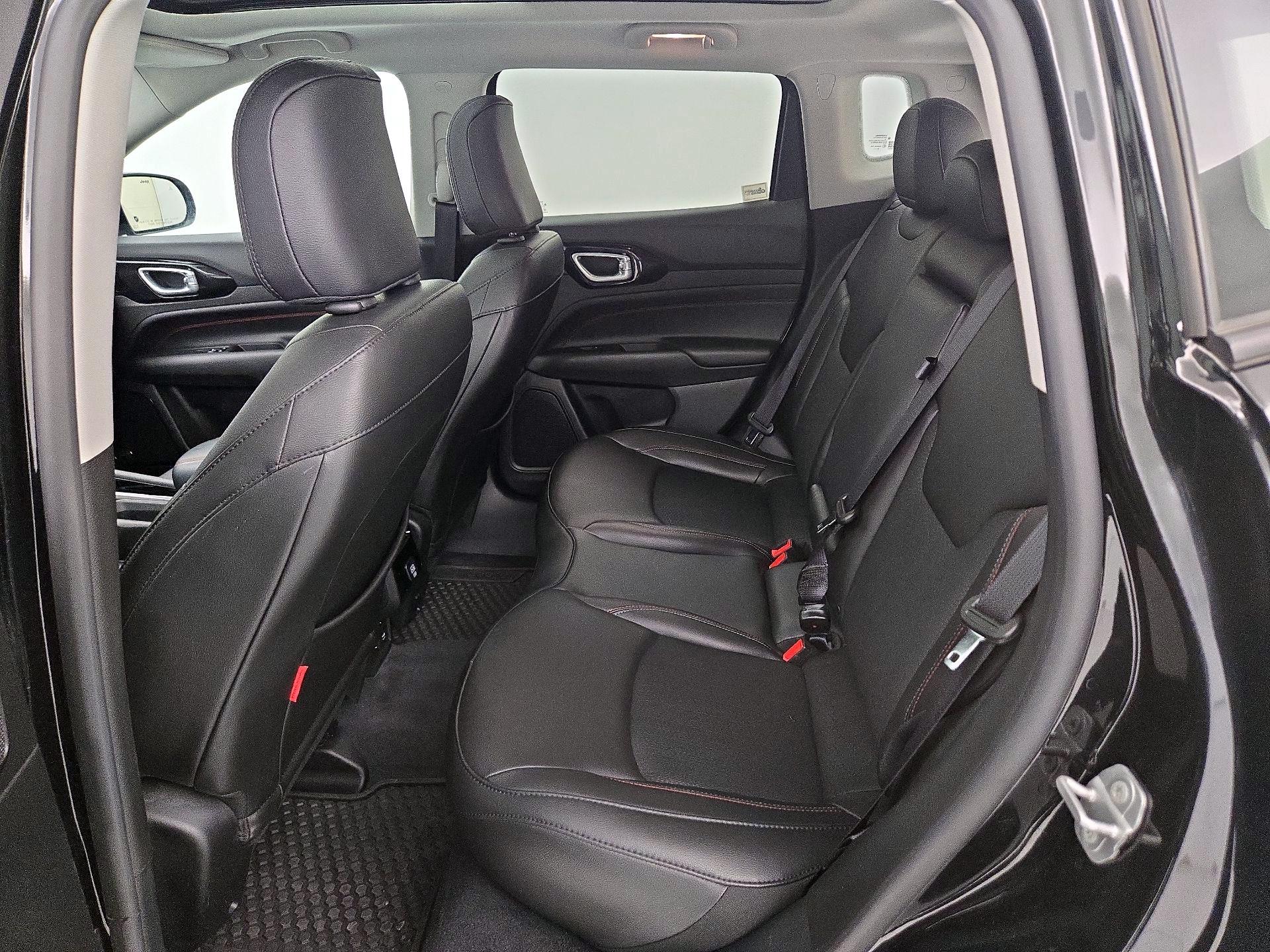 Thumbnail: 2022 Jeep Compass - 20