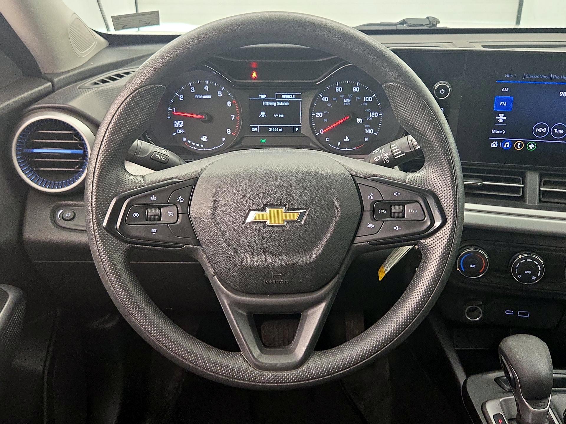 Thumbnail: 2024 Chevrolet Trax - 10