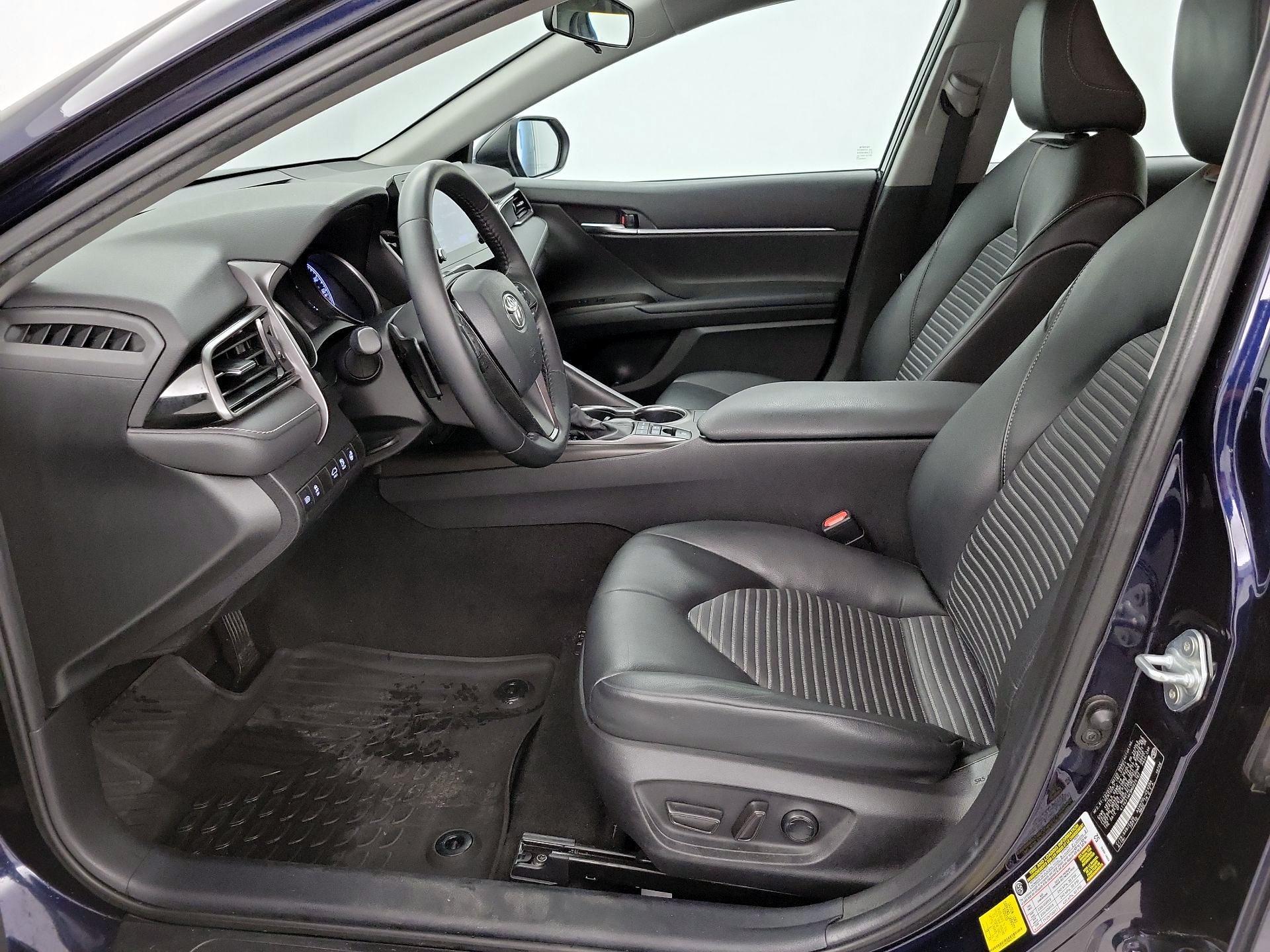Thumbnail: 2021 Toyota Camry - 11