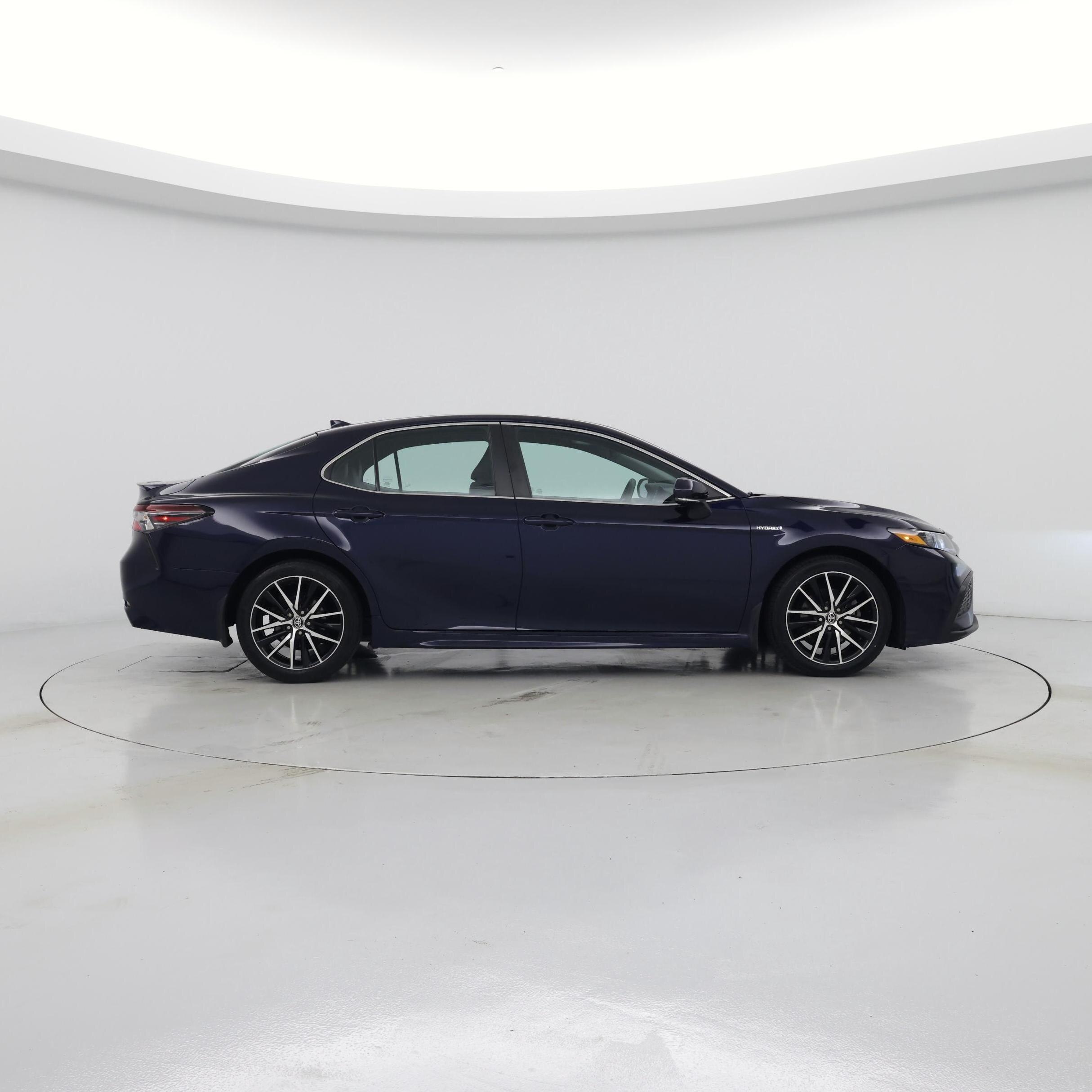 Thumbnail: 2021 Toyota Camry - 7