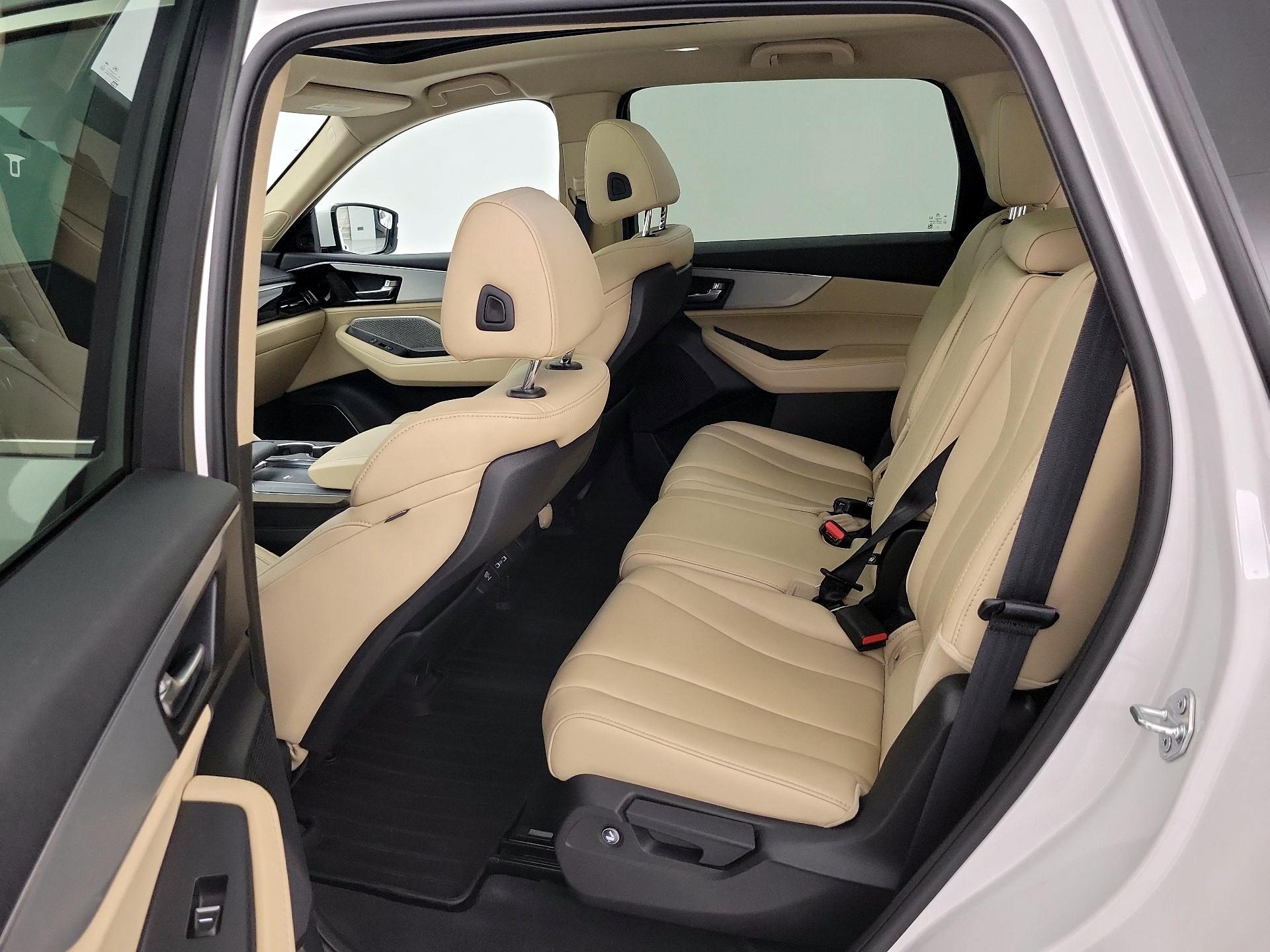 Thumbnail: 2023 Acura MDX - 20