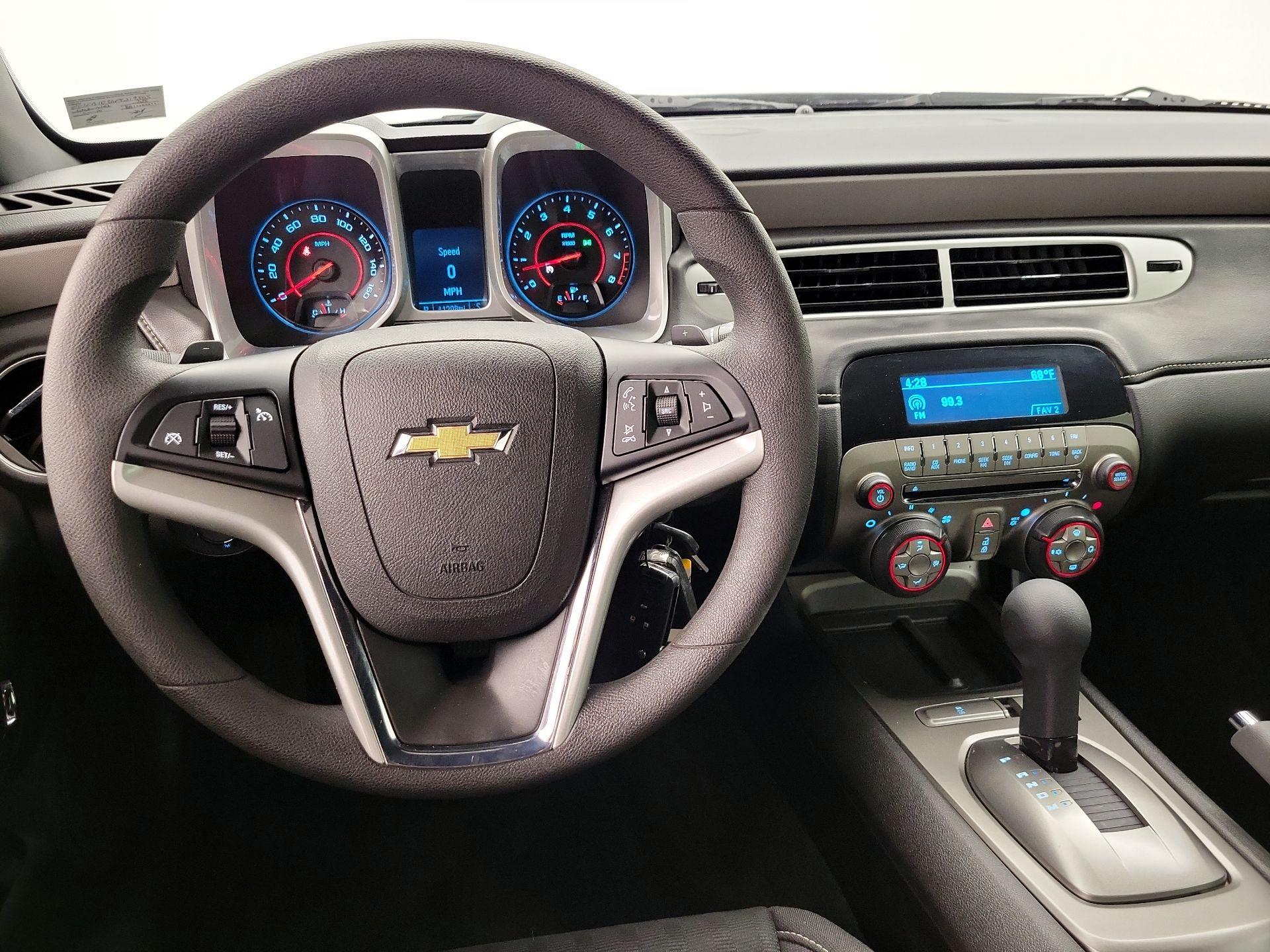 Thumbnail: 2015 Chevrolet Camaro - 10