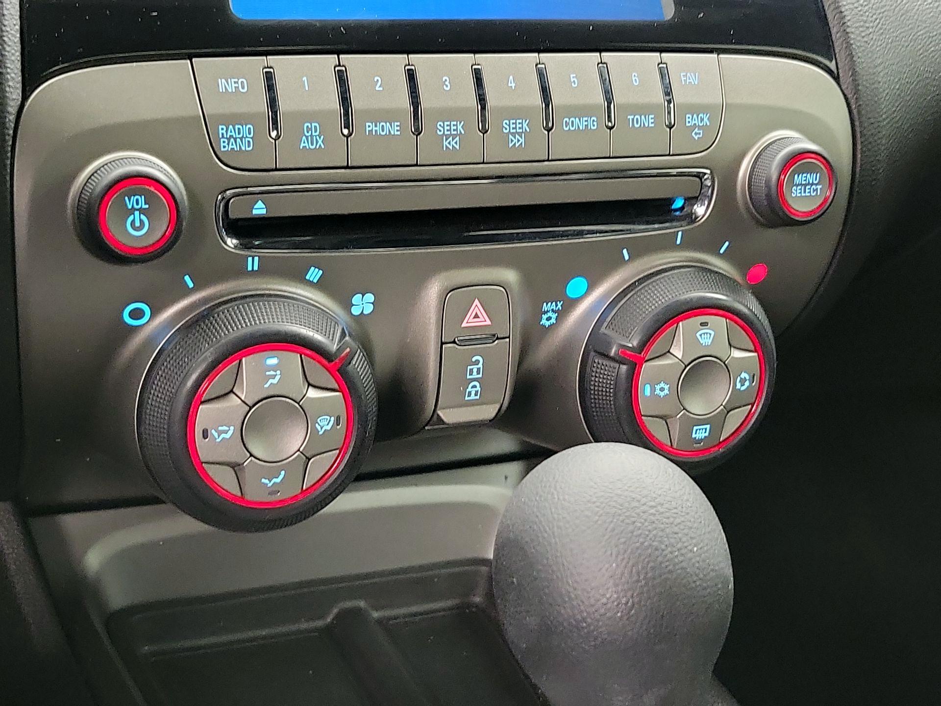 Thumbnail: 2015 Chevrolet Camaro - 15