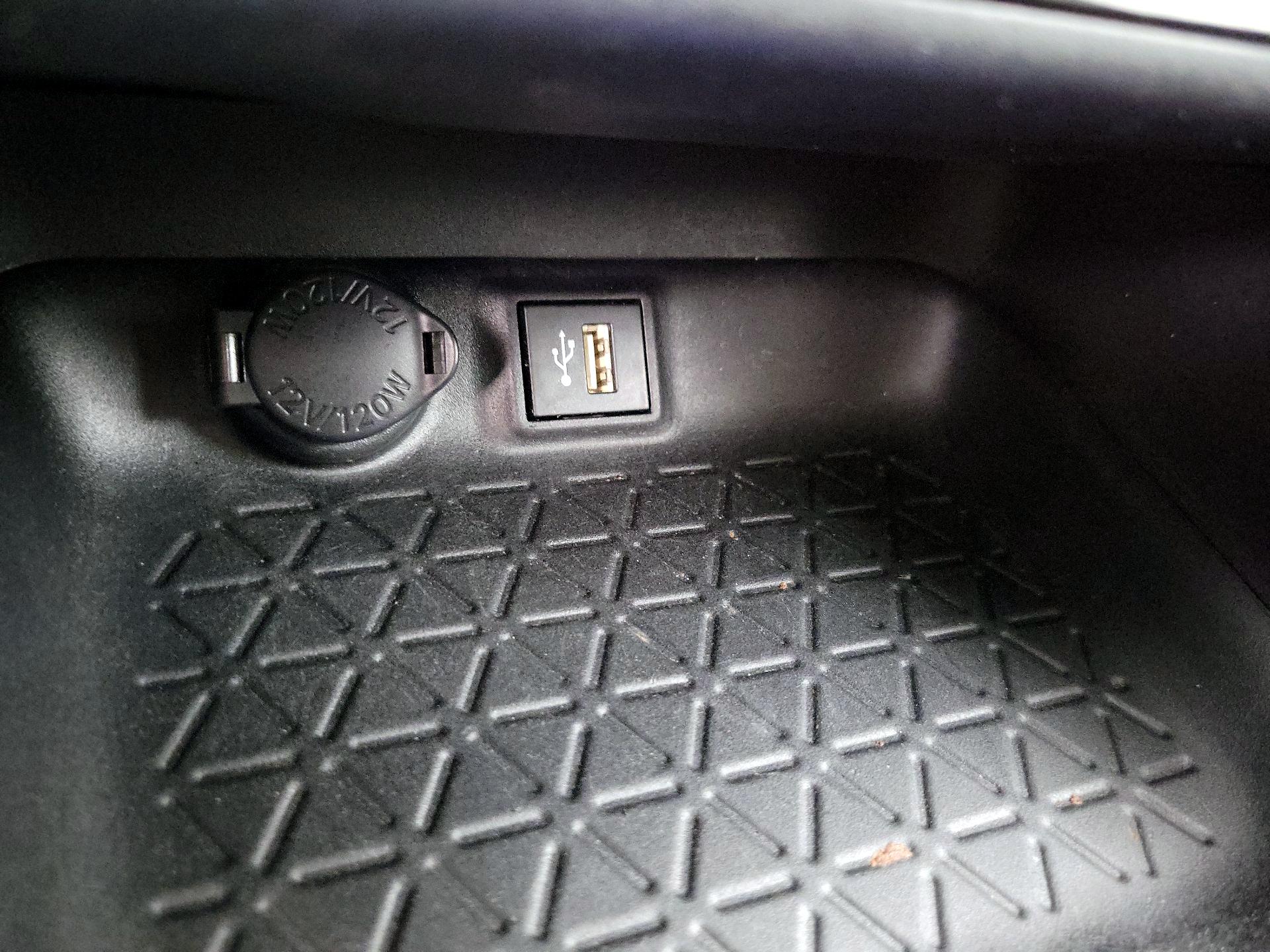 Thumbnail: 2023 Toyota RAV4 - 19