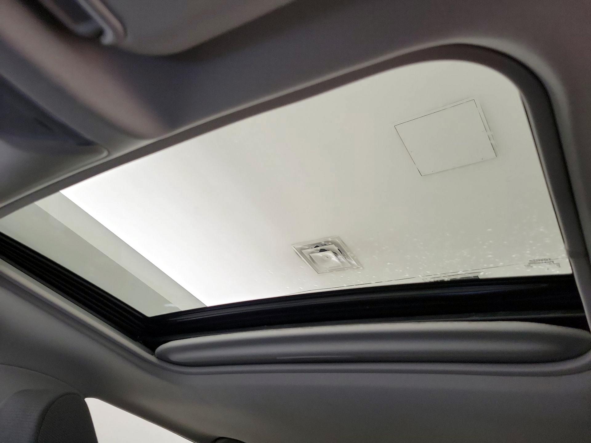 Thumbnail: 2023 Toyota RAV4 - 20