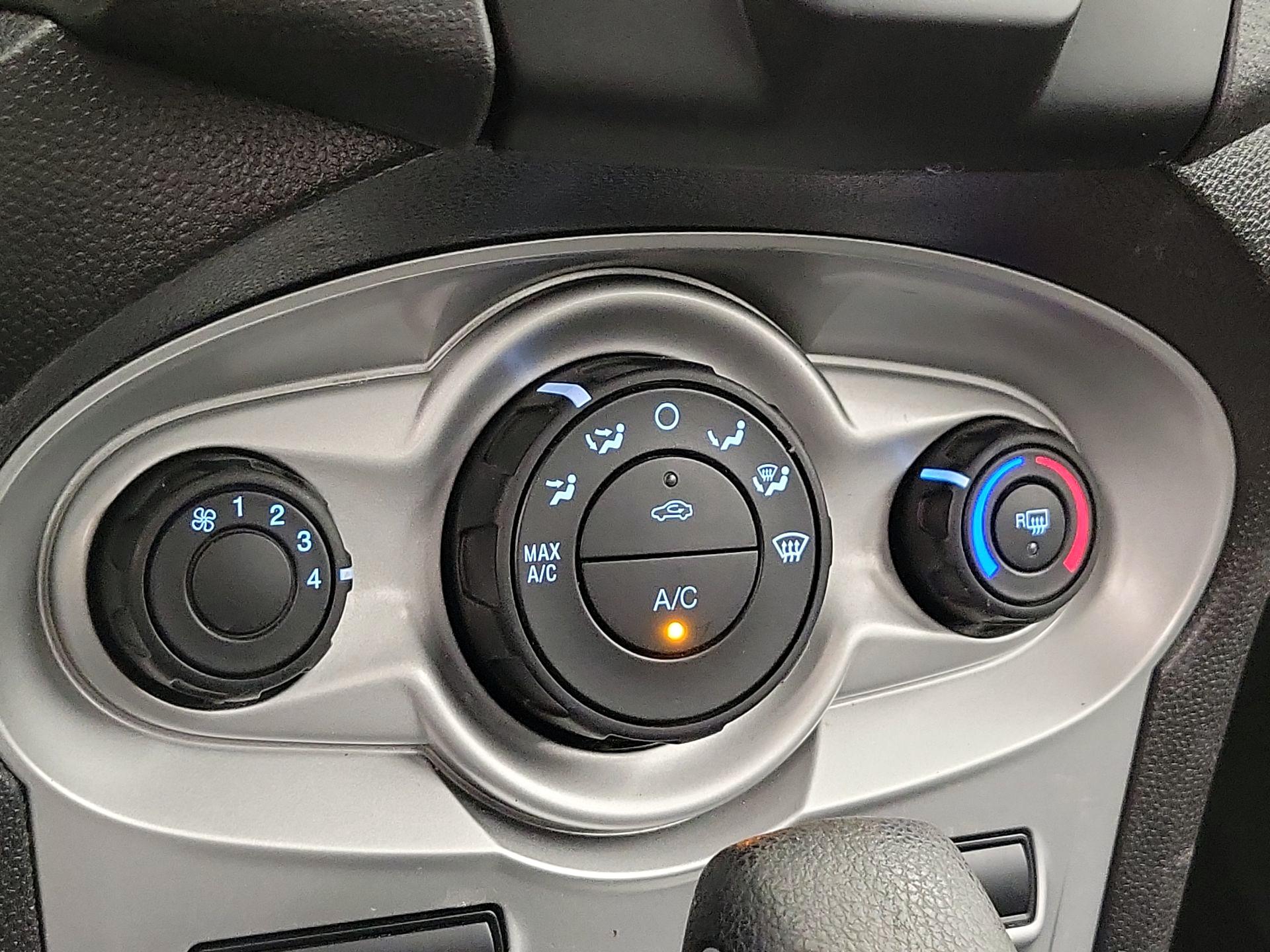 Thumbnail: 2017 Ford Fiesta - 15