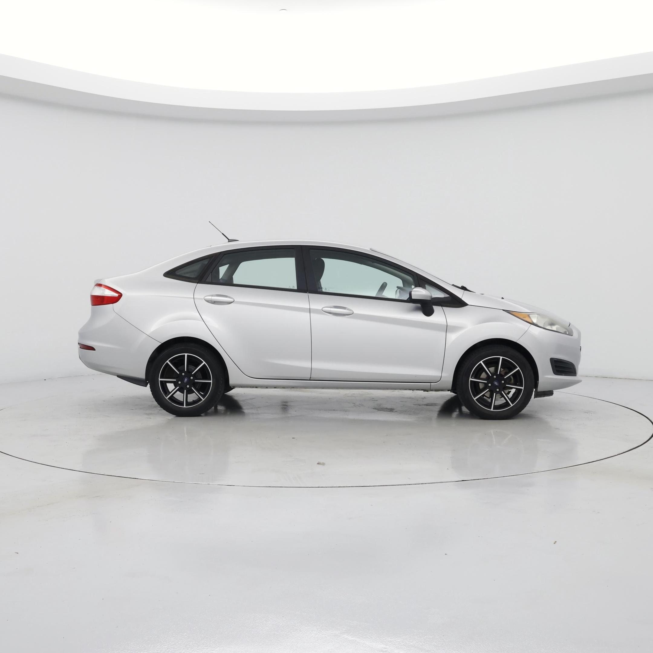 Thumbnail: 2017 Ford Fiesta - 7