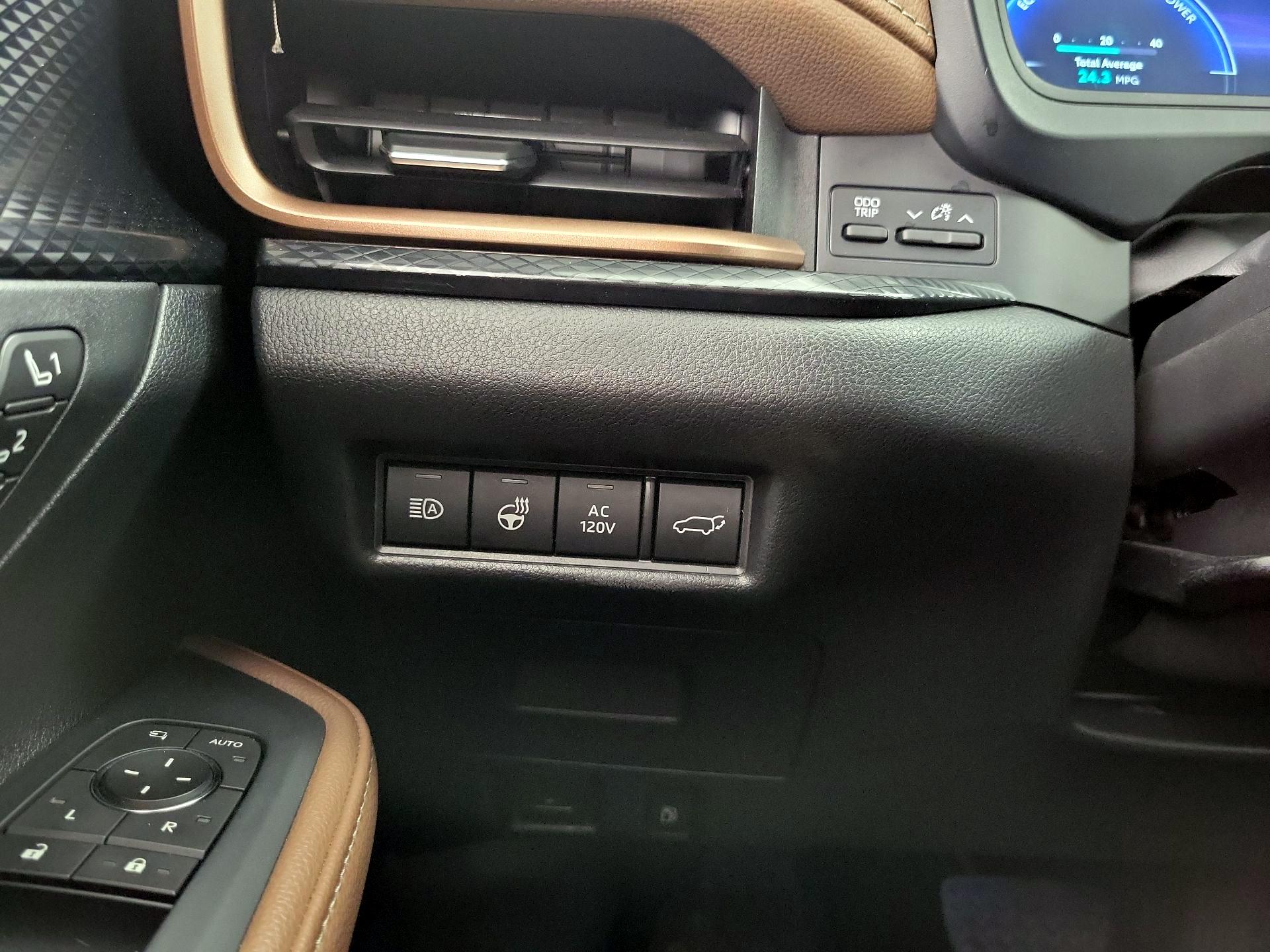 Thumbnail: 2024 Toyota Highlander - 13