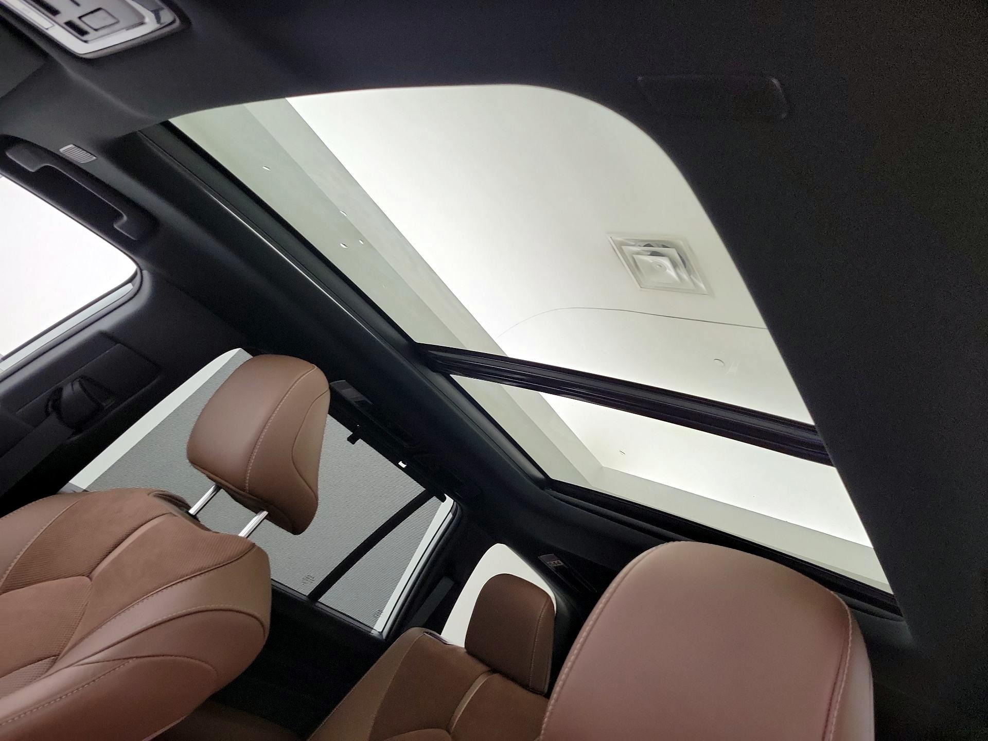 Thumbnail: 2024 Toyota Highlander - 19