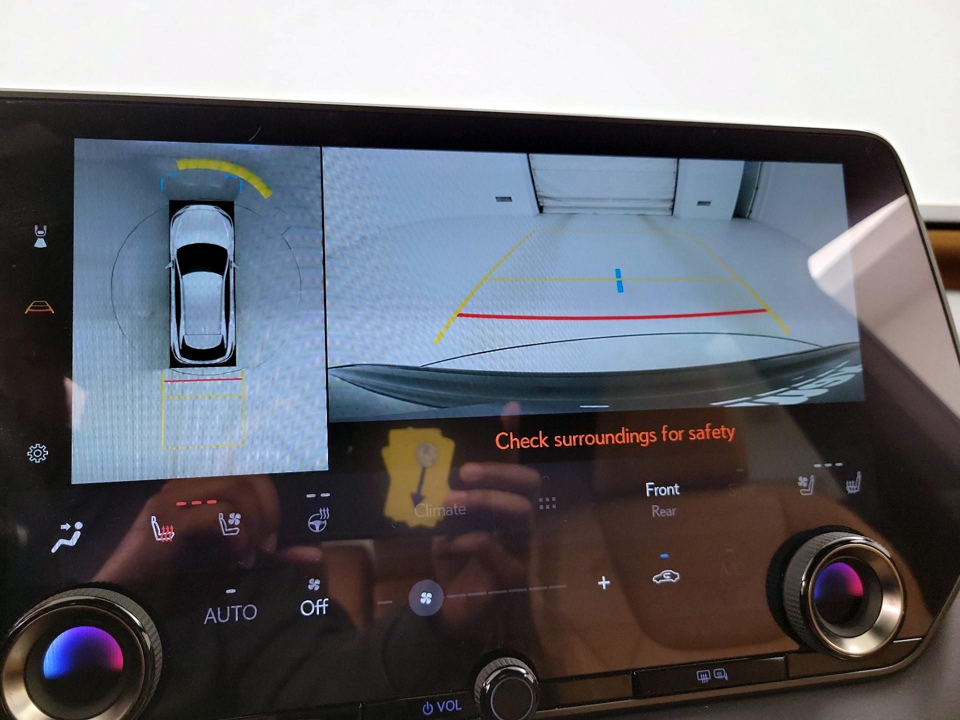 Thumbnail: 2023 Lexus RX - 15