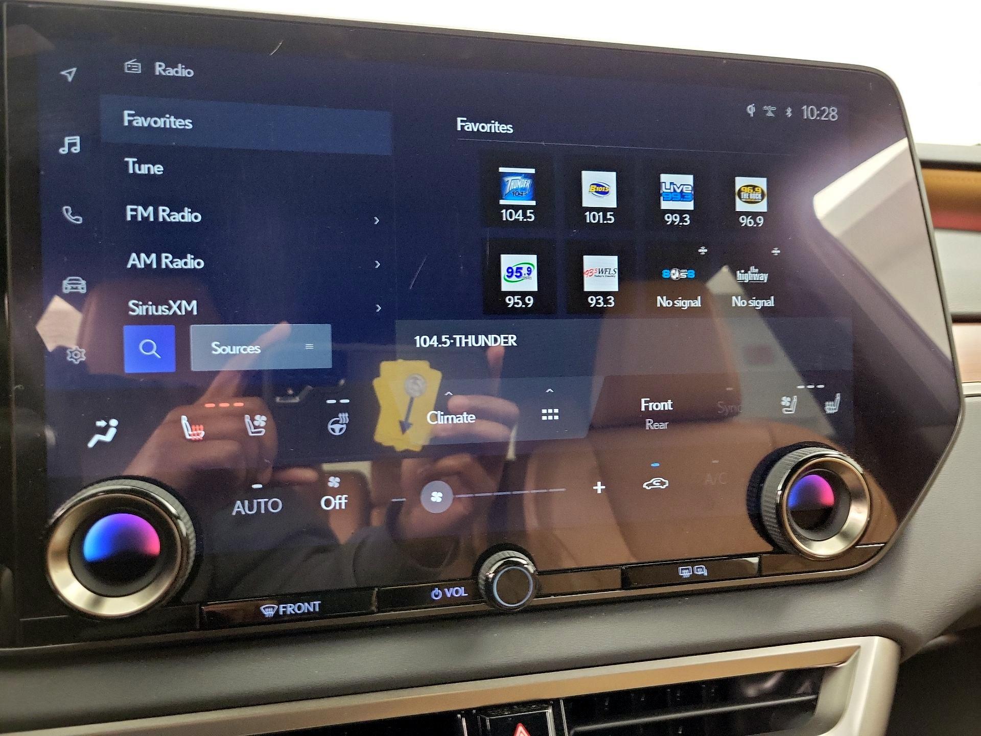 Thumbnail: 2023 Lexus RX - 16