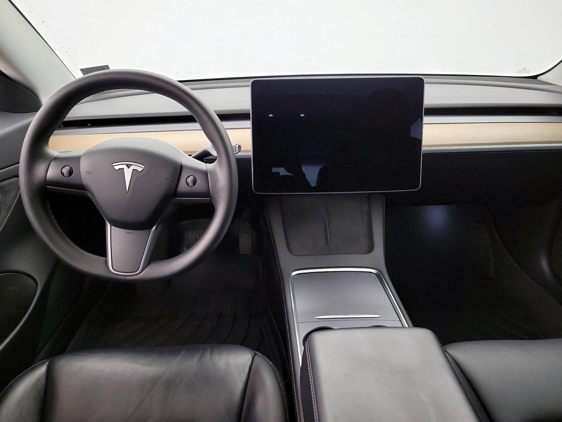 Thumbnail: 2021 Tesla Model 3 - 9