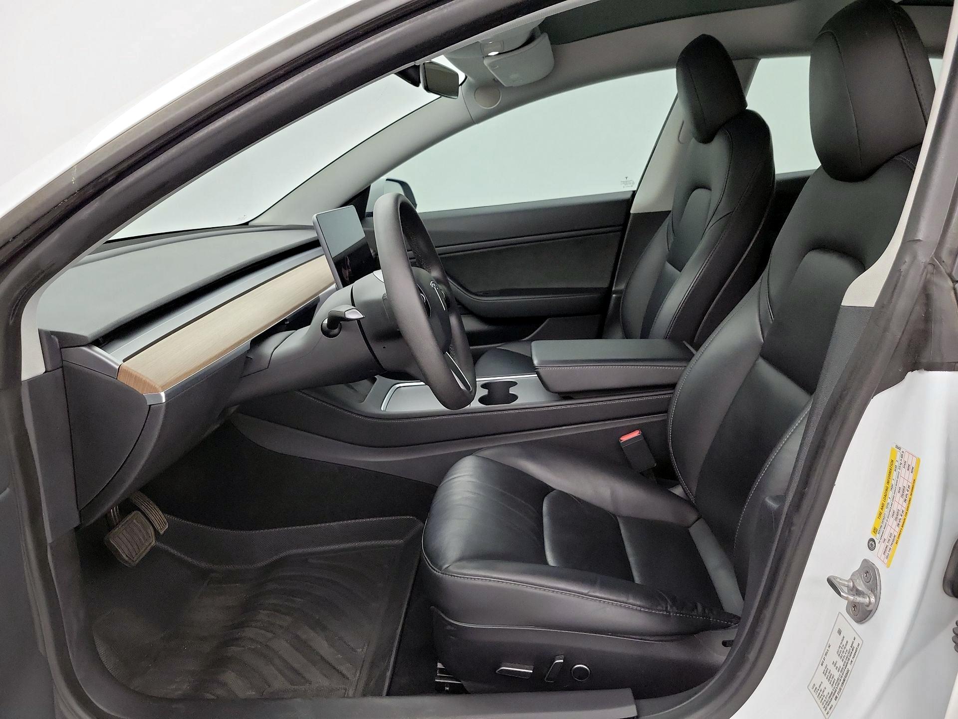 Thumbnail: 2021 Tesla Model 3 - 11